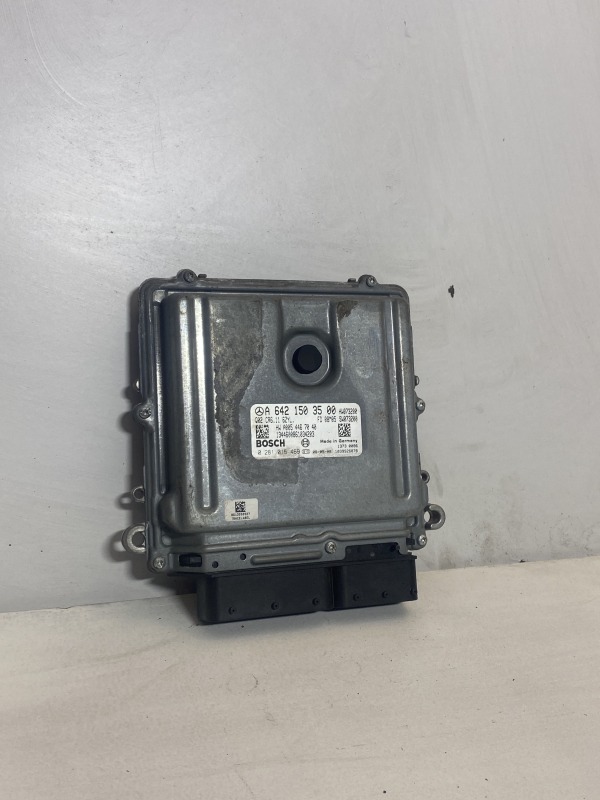 Motorsteuergerät für Mercedes W204 320 CDI - OEM a6421503500