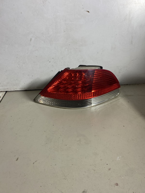 Rückleuchte rechts außen für BMW E65 - OEM 6914286