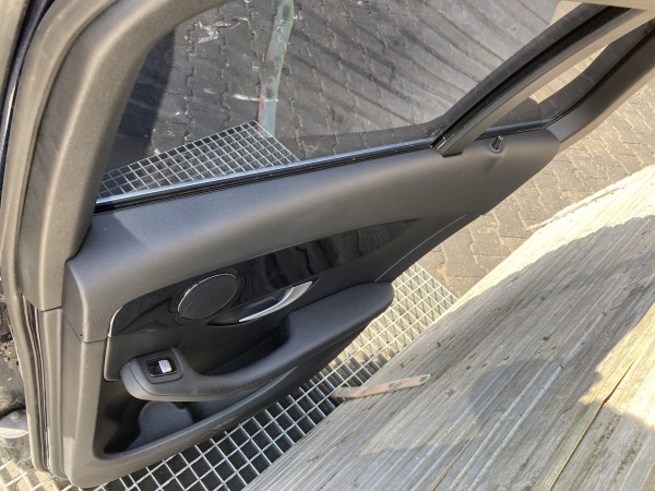 Tür hinten rechts KOMPLETT für S205 Dunkel blau 890 – Bild 2