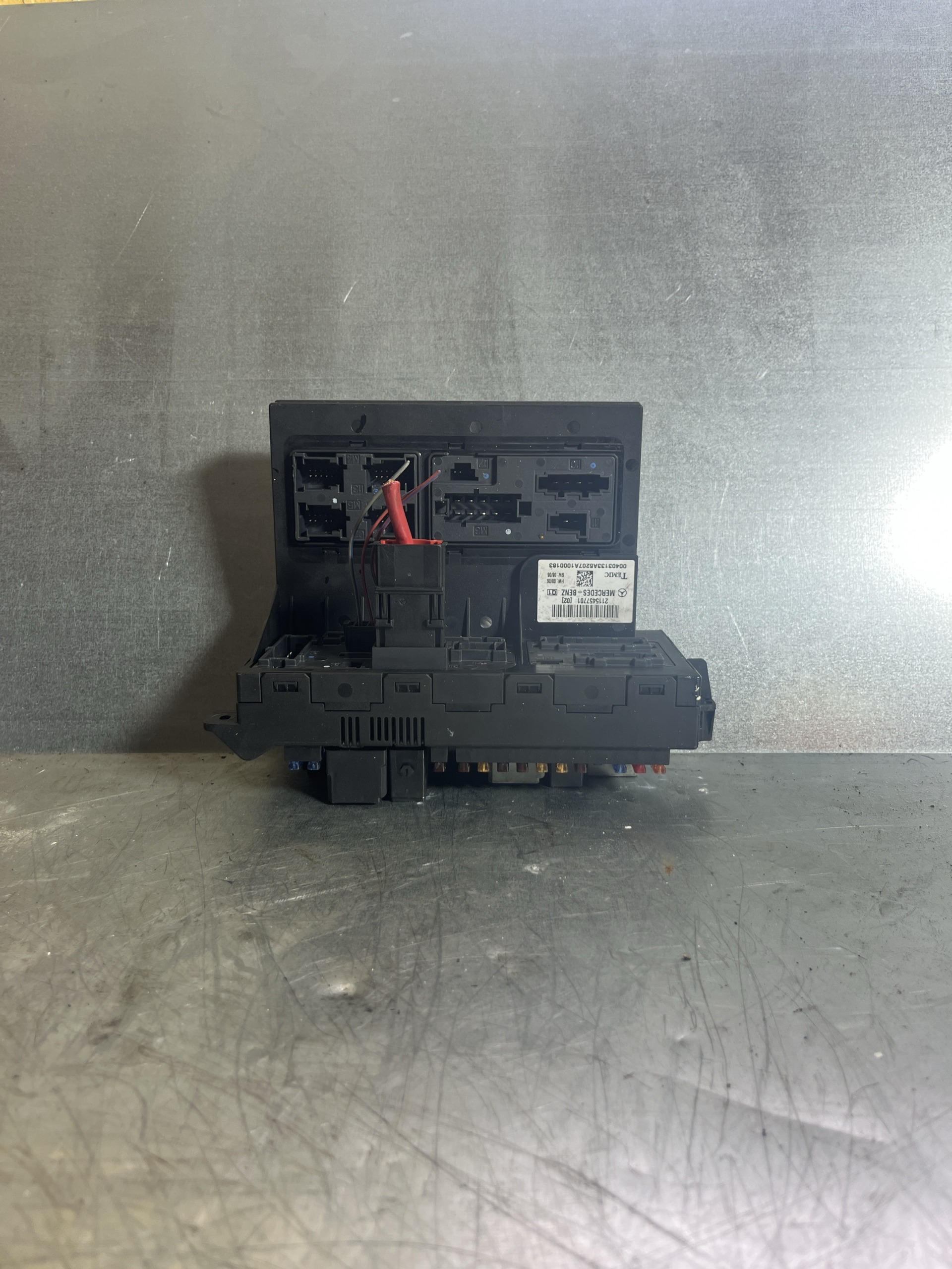 Sicherungskasten für Benz W211 - OEM 2115457701