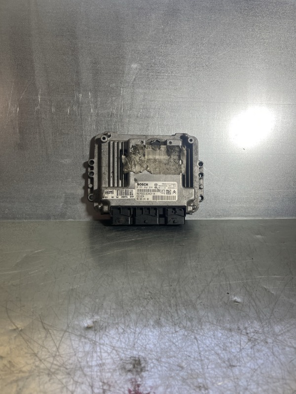 Motorsteuergerät für Peugeot 307 - OEM 0281011634