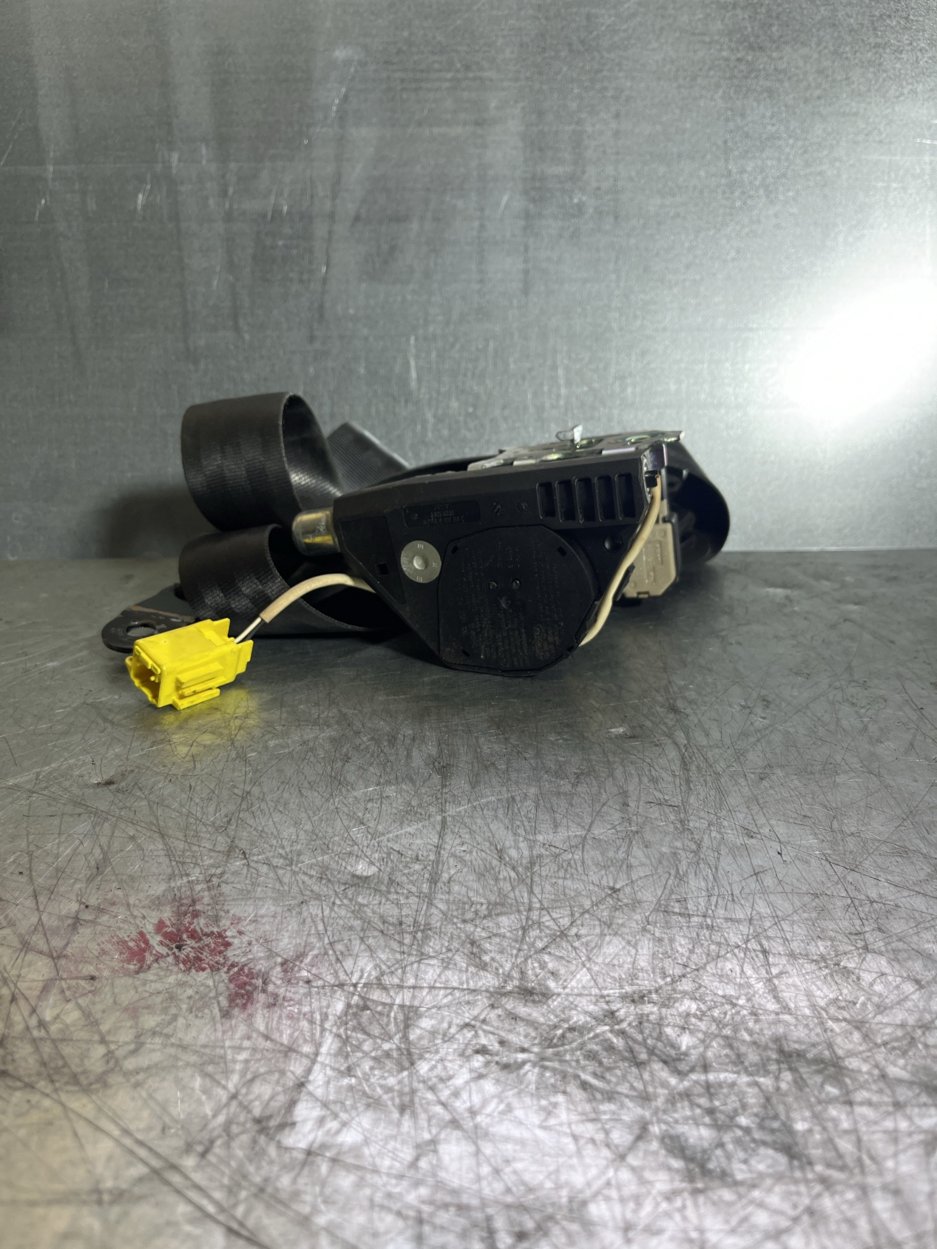 Sicherheitsgurt hinten rechts für VW Touran 1T1 - OEM 193857737A