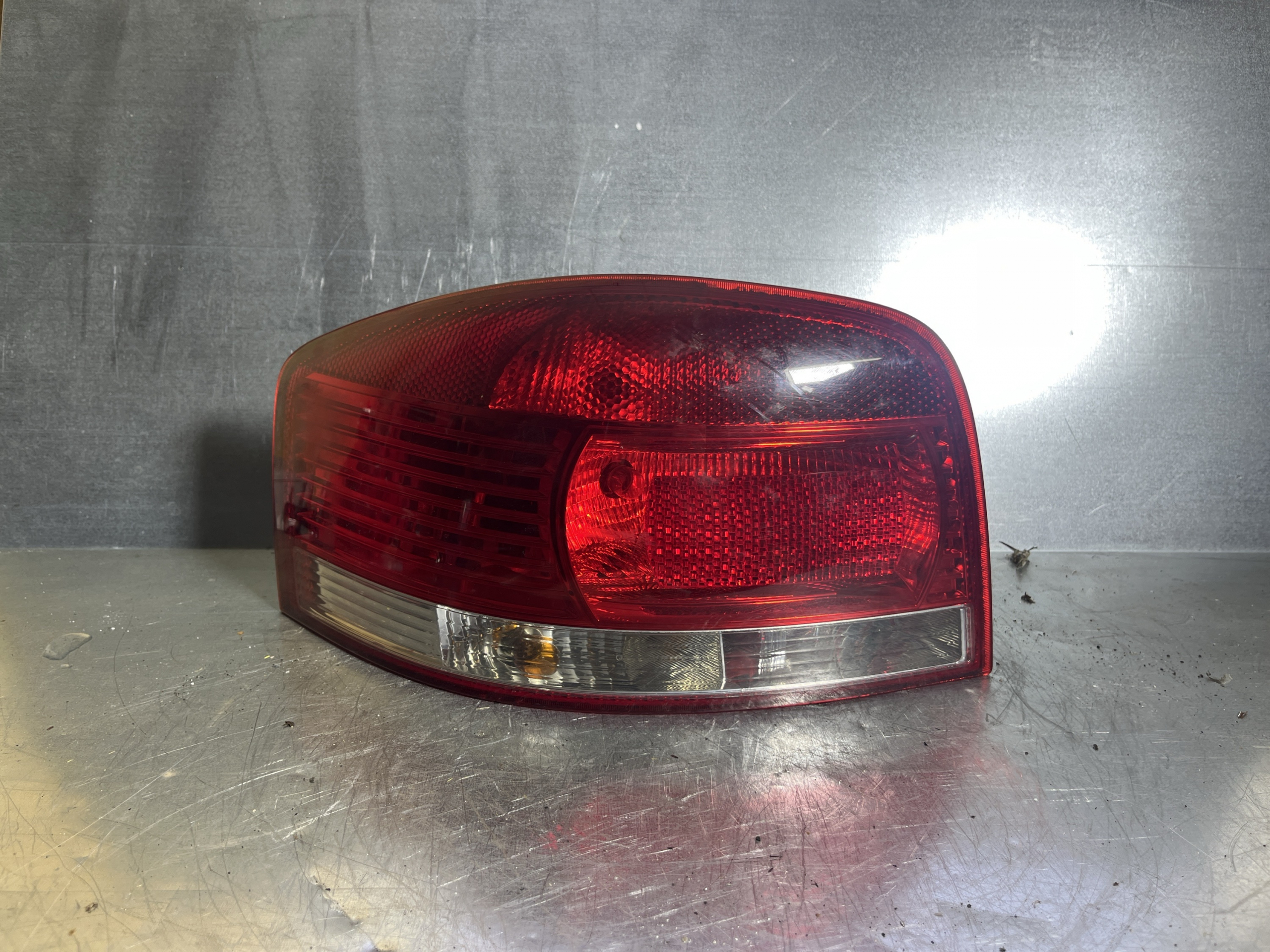 Rückleuchte links für Audi A3 8P - OEM