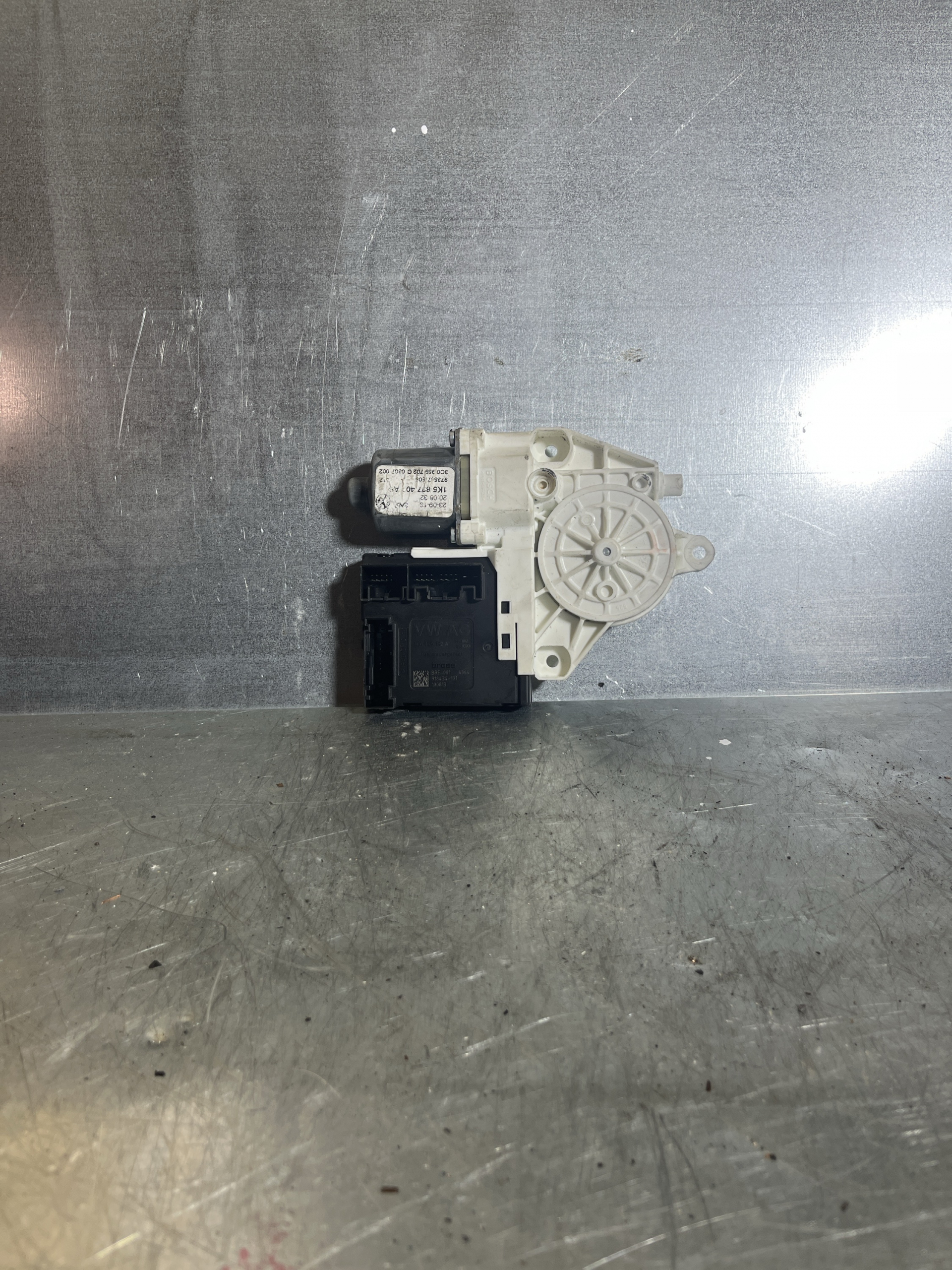 Fensterhebermotor vorne rechts für VW Passat CC - OEM 3C0959792A