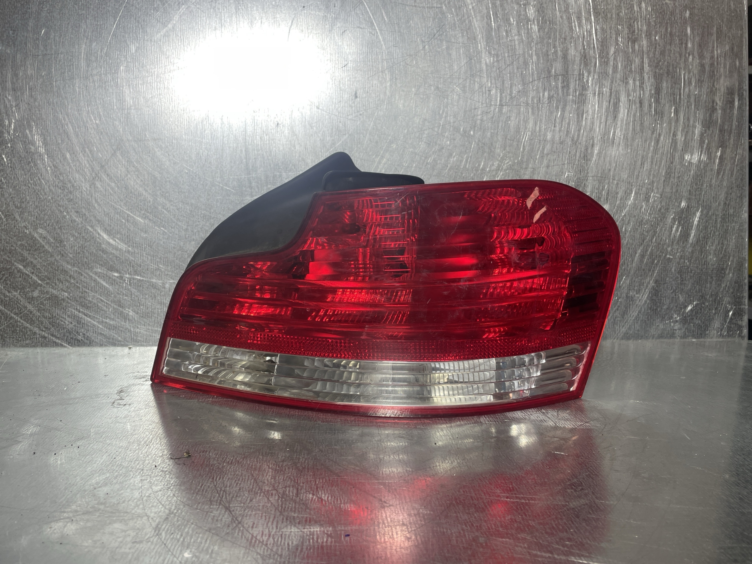 Rückleuchte rechts BMW E82 1er -OEM 6321692452004