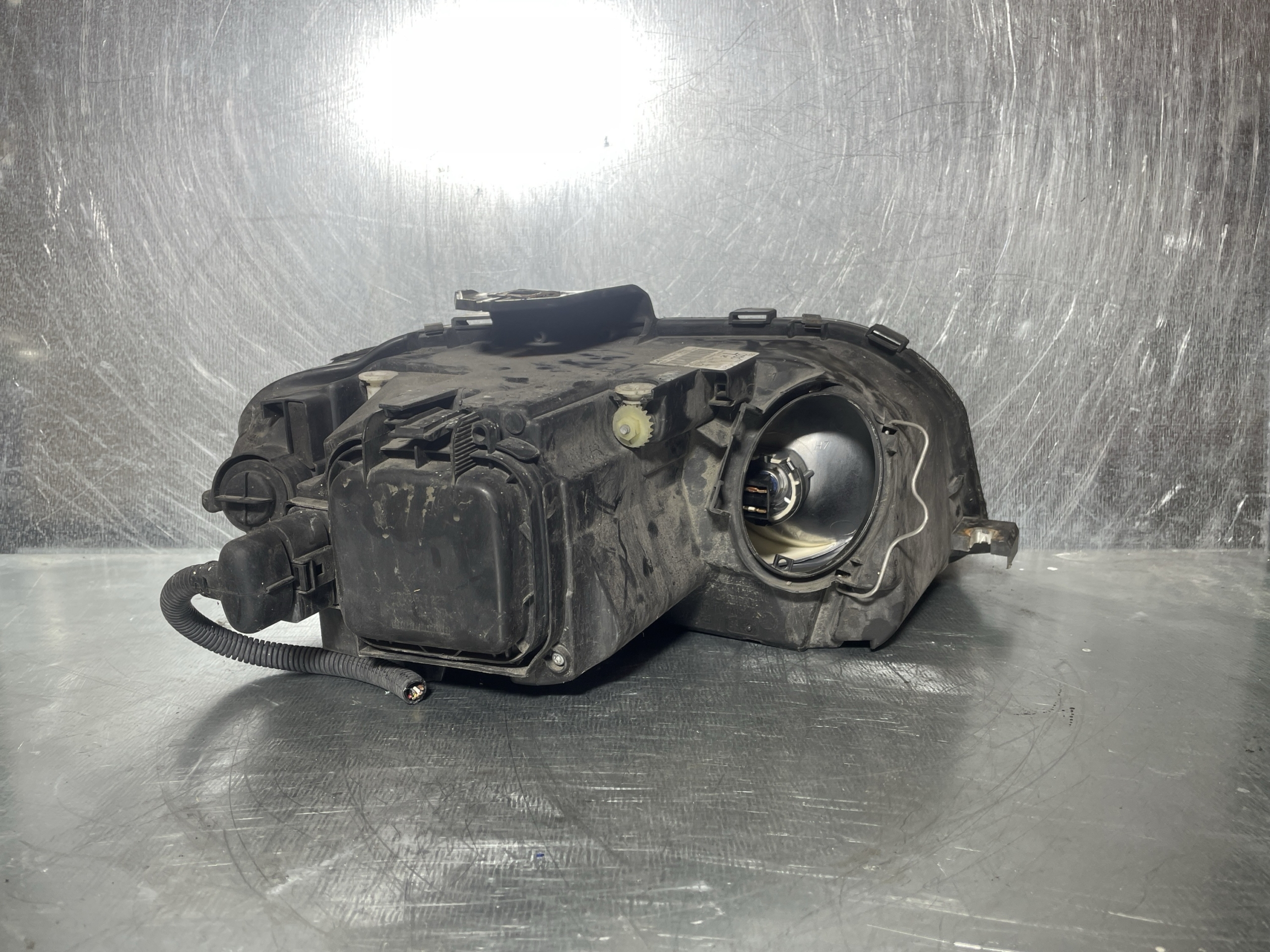 Scheinwerfer links Halogen Audi A3 8P -OEM – Bild 2