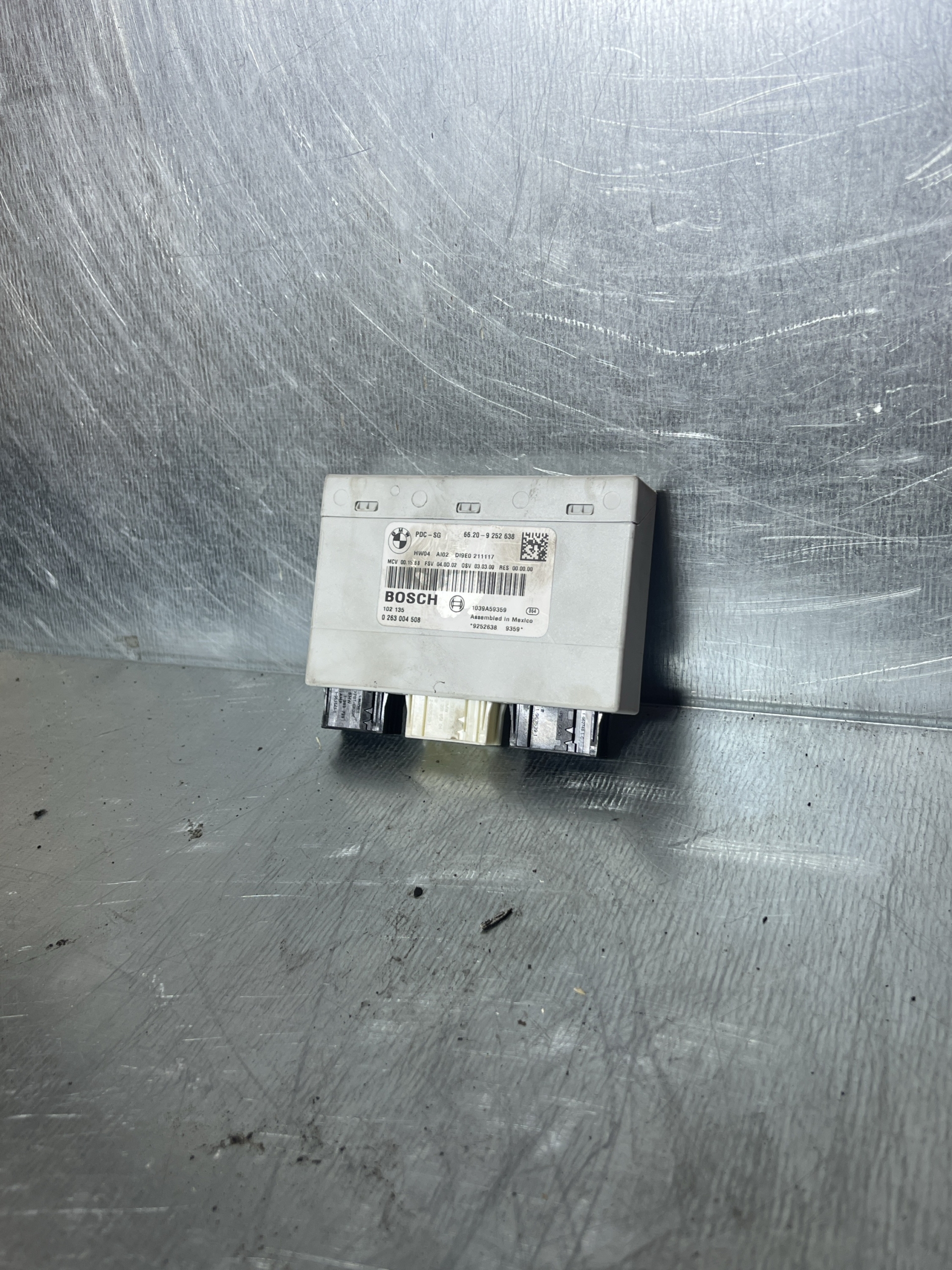 PDC Steuergerät BMW E90 E87 - OEM 9252638