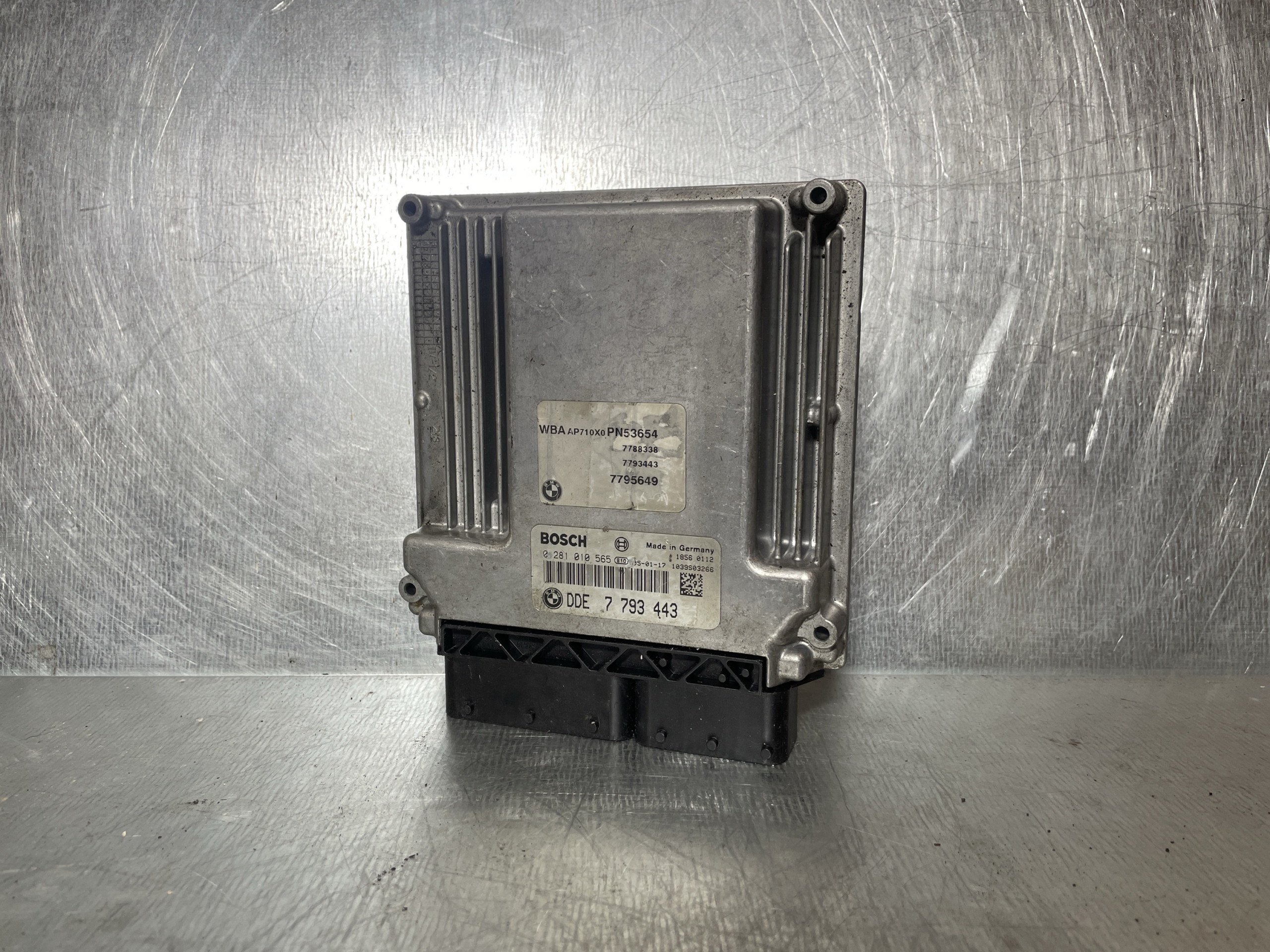 Motorsteuergerät BMW 320D M47 -OEM 7793443