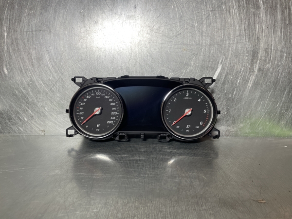 Tacho Kombiinstrument Mercedes W213 -OEM A2139000110