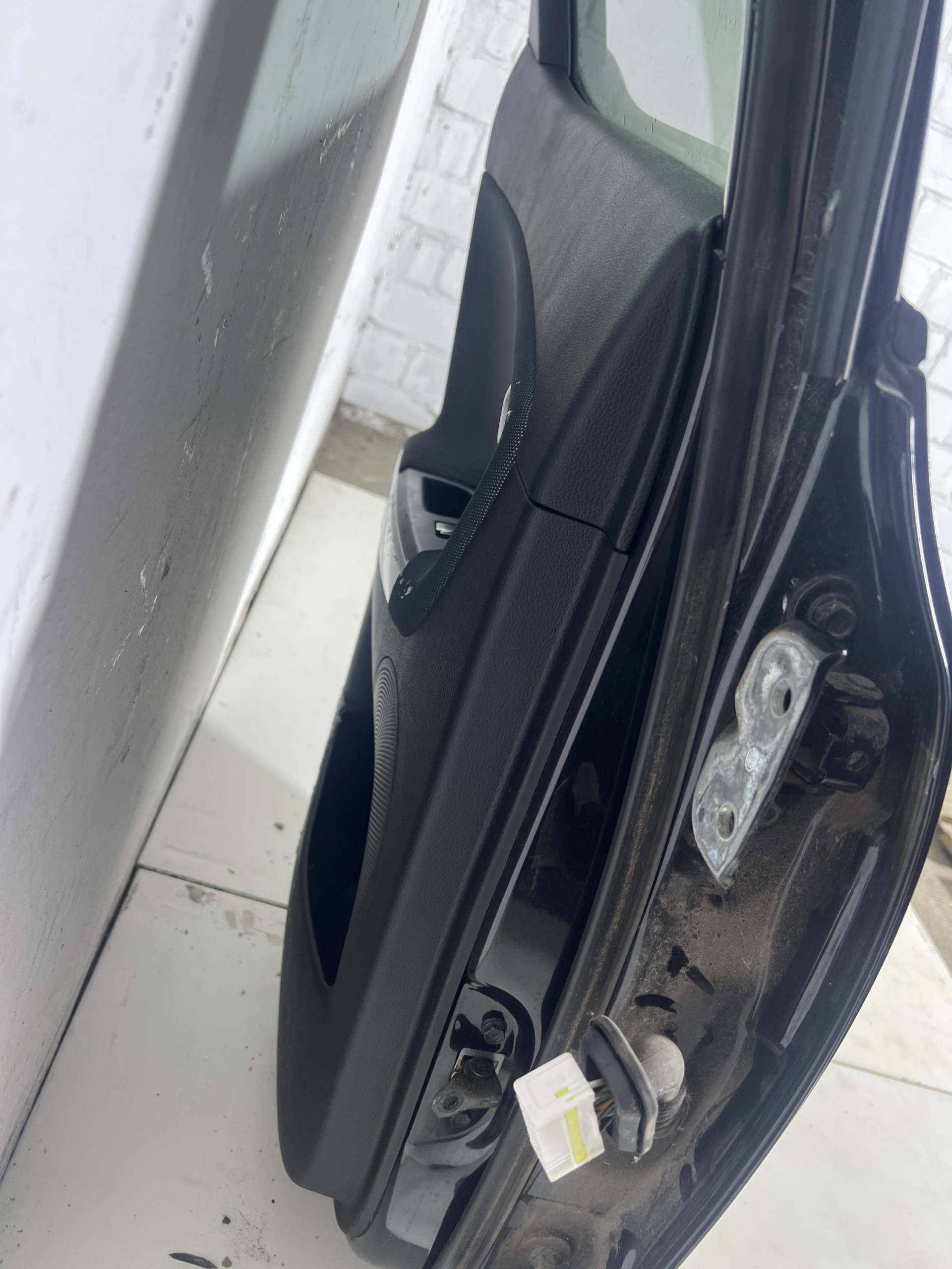 KIA ceed II jd 2015 tür hinten links Komplett schwarz – Bild 3