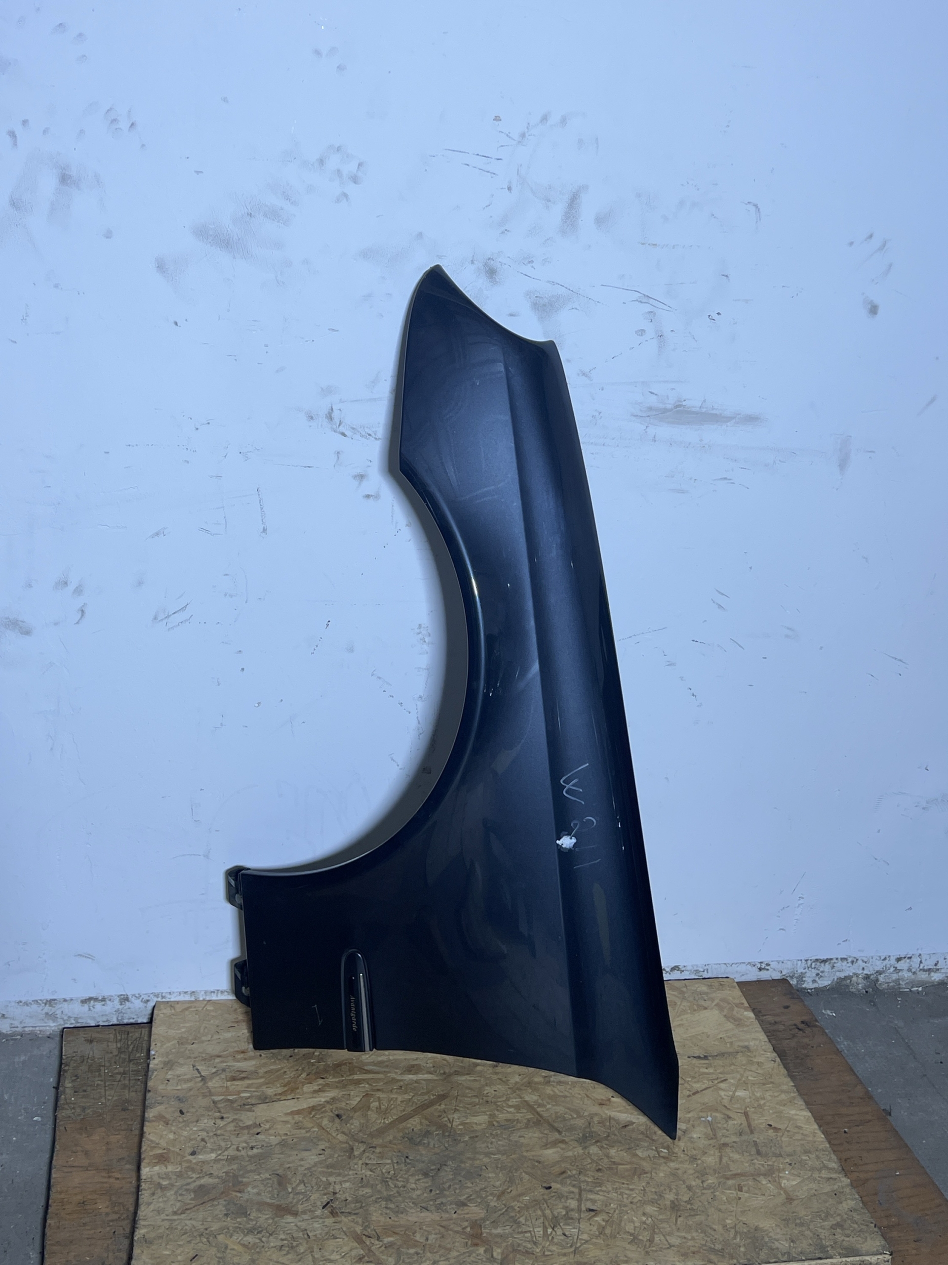 Mercedes W211 E Klasse Kotflügel Original links C755