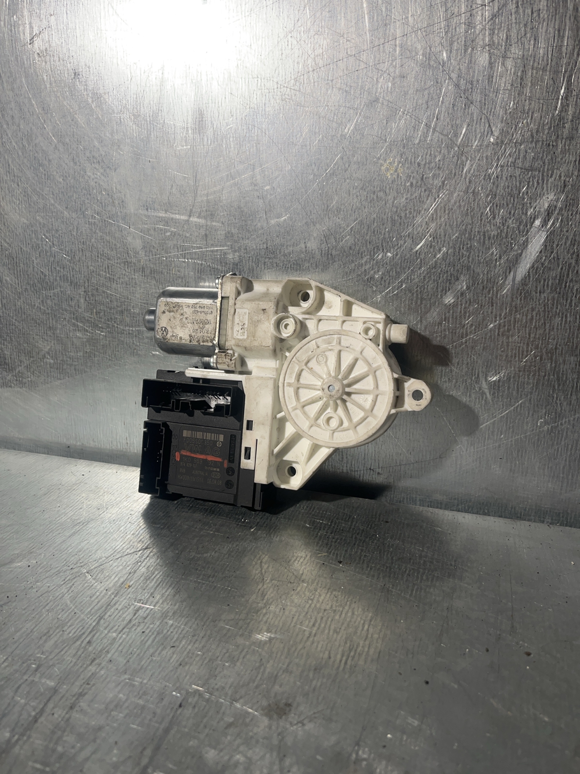 VW Passat Variant Fensterhebermotor Beifahrer - OEM 1K0959792N
