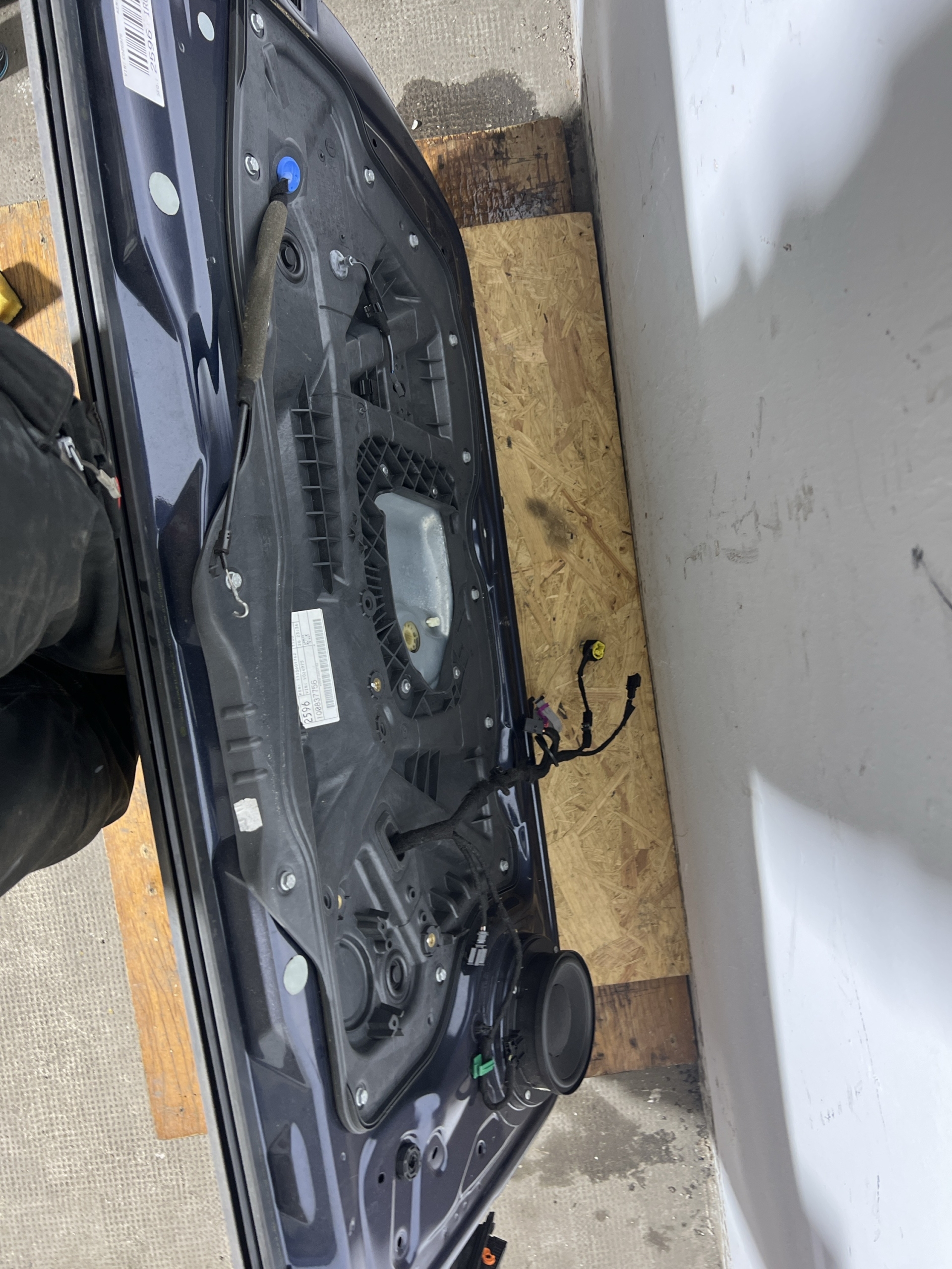 VW SCIRROCO 2013 Tür Rechts KOMPLETT BLAU – Bild 2