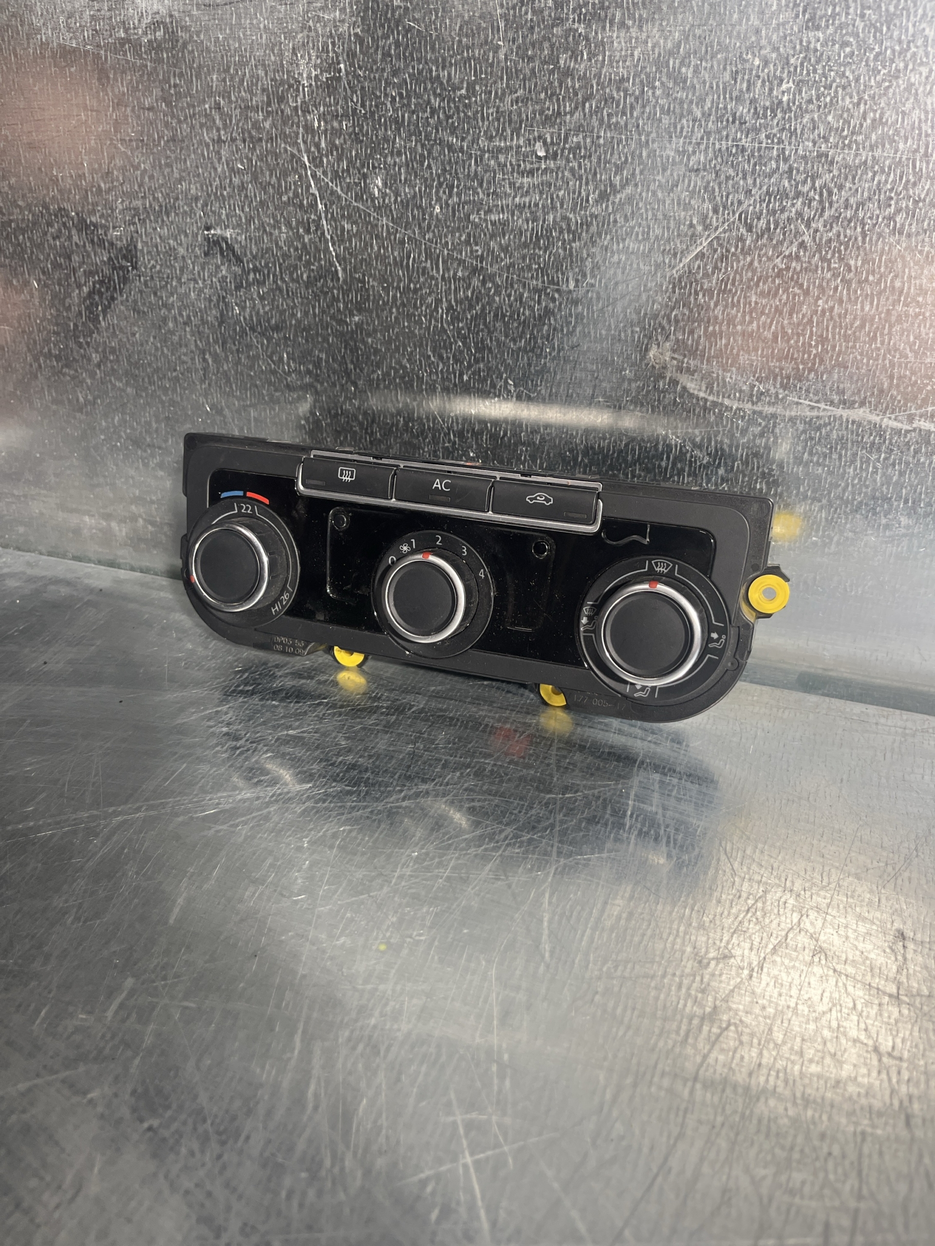 VW Amarok Klimabedienteil - OEM 5HB010259