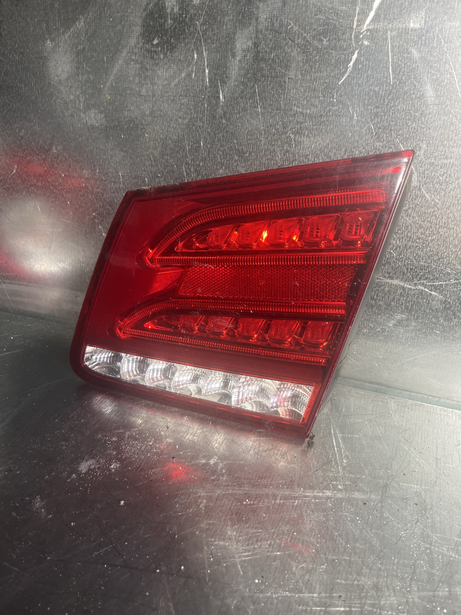 Mercedes W212 Rückleuchte links innen - OEM A2129069802