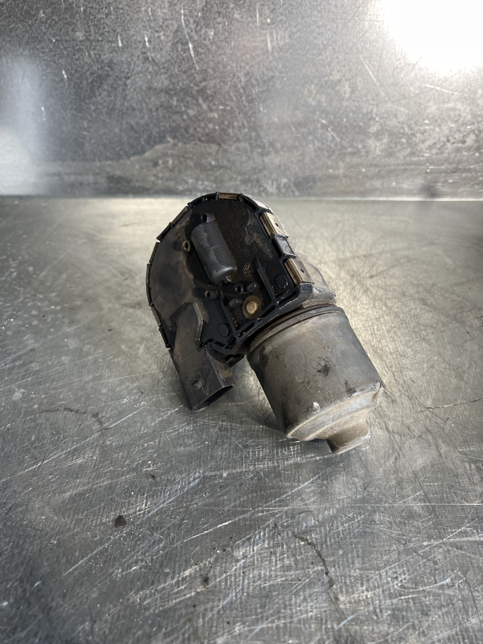 VW TOURAN 1T Scheibenwischer Motor - 1K095979C