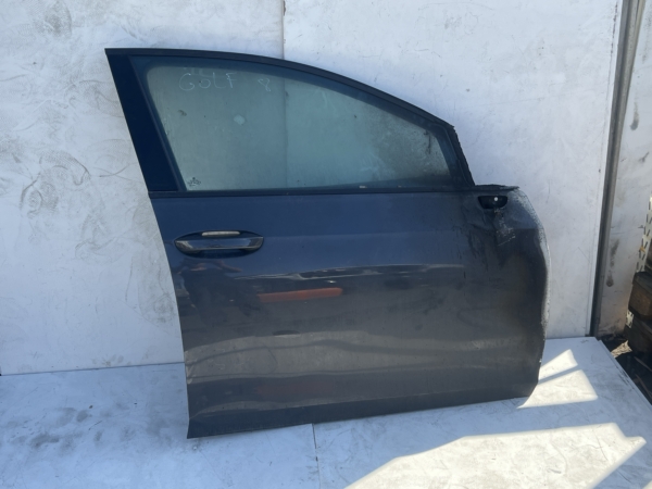 VW GOLF VIII 8 Tür vorne rechts Komplett Brandschaden