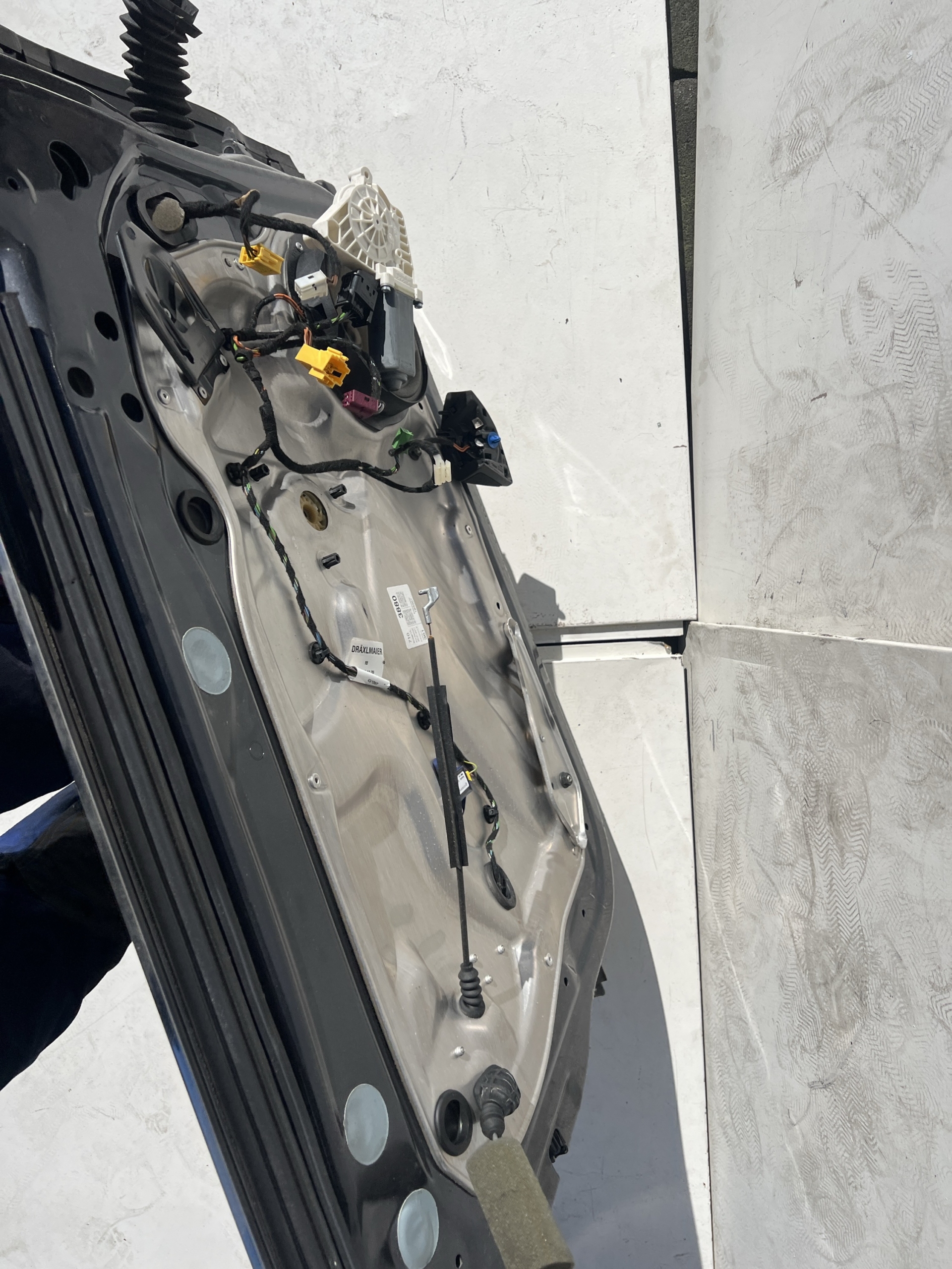 Mercedes W218 CLS TÜR Vorne links KOMPLETT – Bild 2