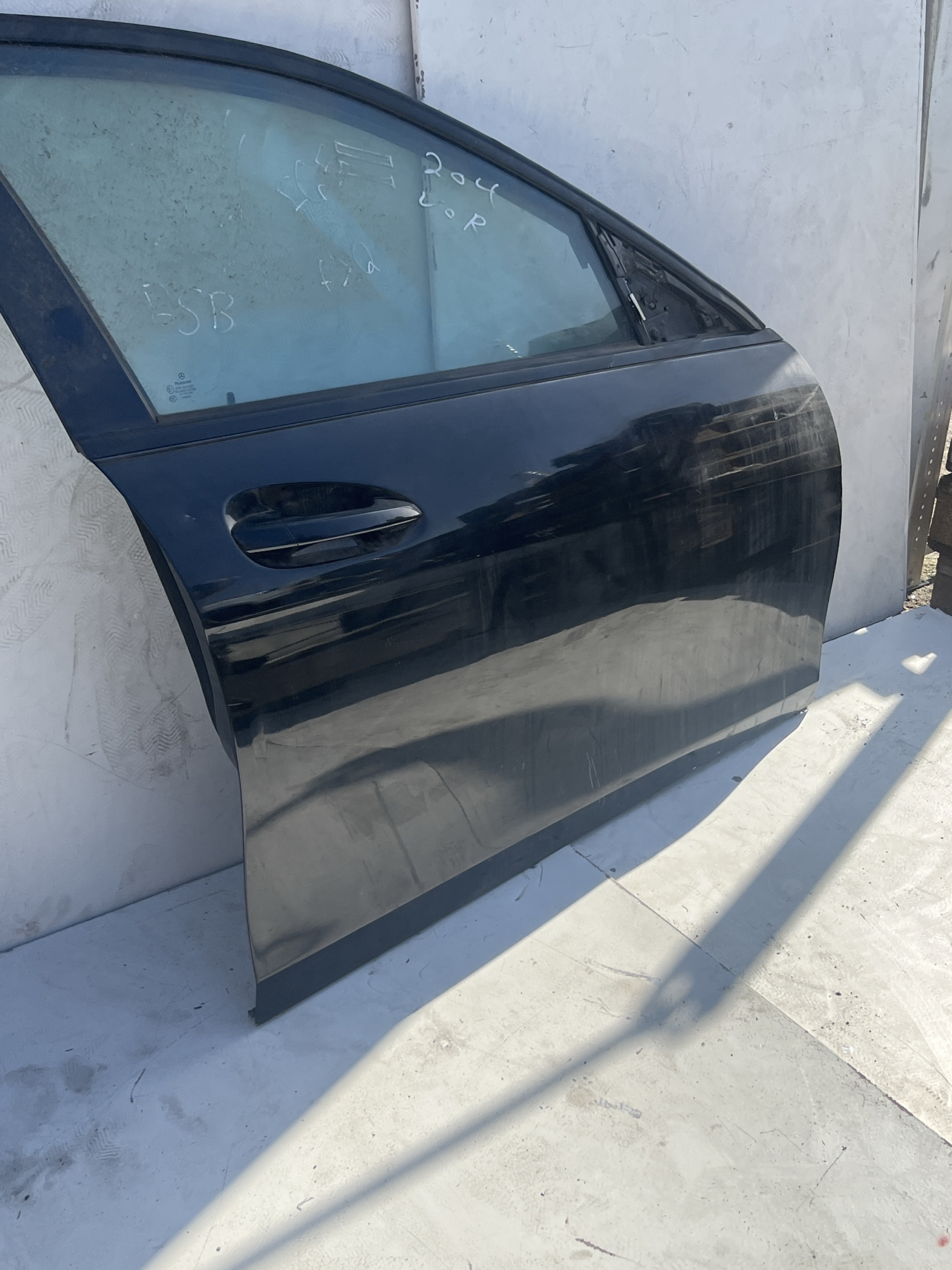 Mercedes W204 Tür vorne Rechts Schwarz KOMPLETT – Bild 3