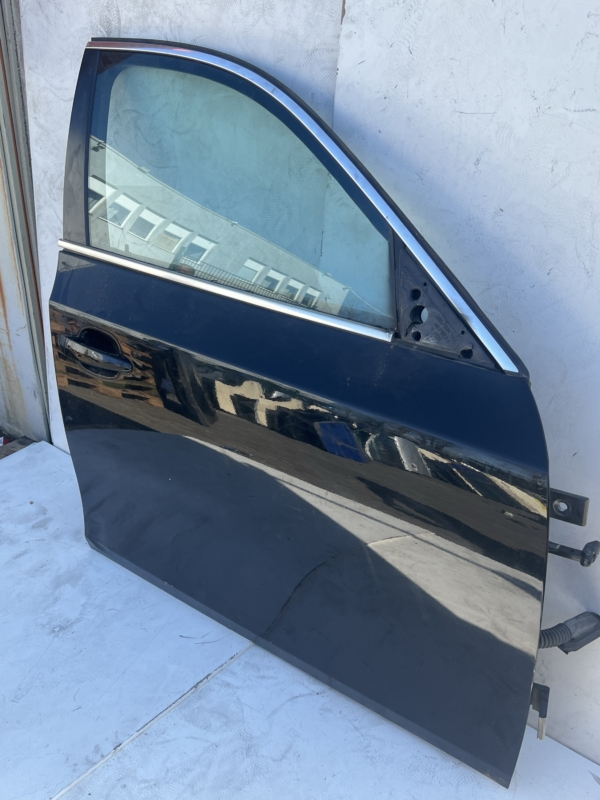BMW E60 E61 Tür vorne rechts Schwarz KOMPLETT – Bild 2