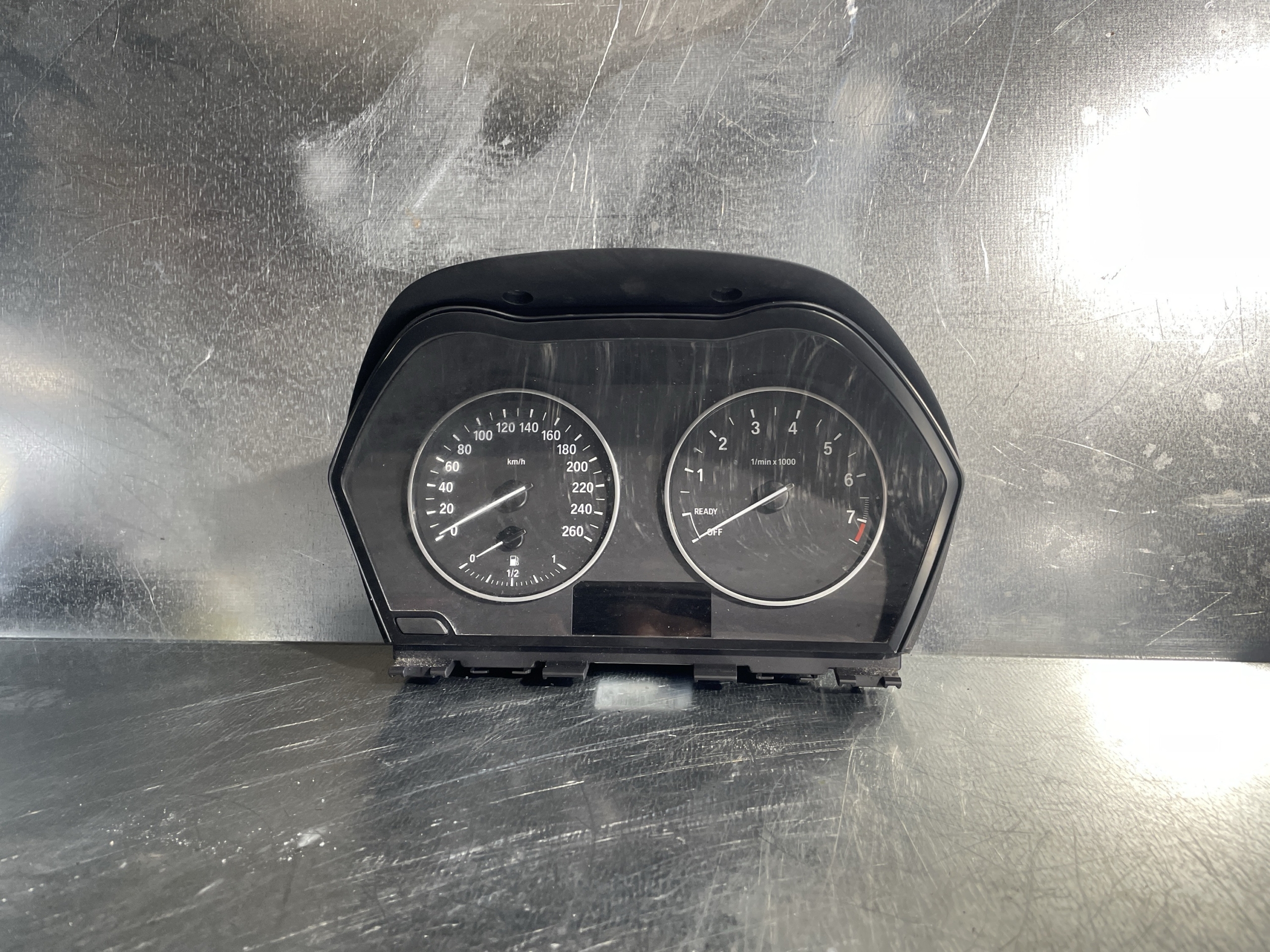 Tacho BMW F20 F21 F30 F31 Benzin -OEM 17649411