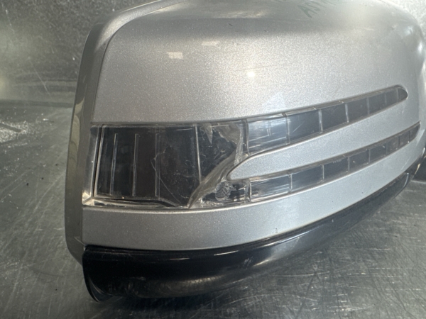 Außenspiegel Benz W212 Rechts FB. 775 Silber A2128105216 – Bild 2