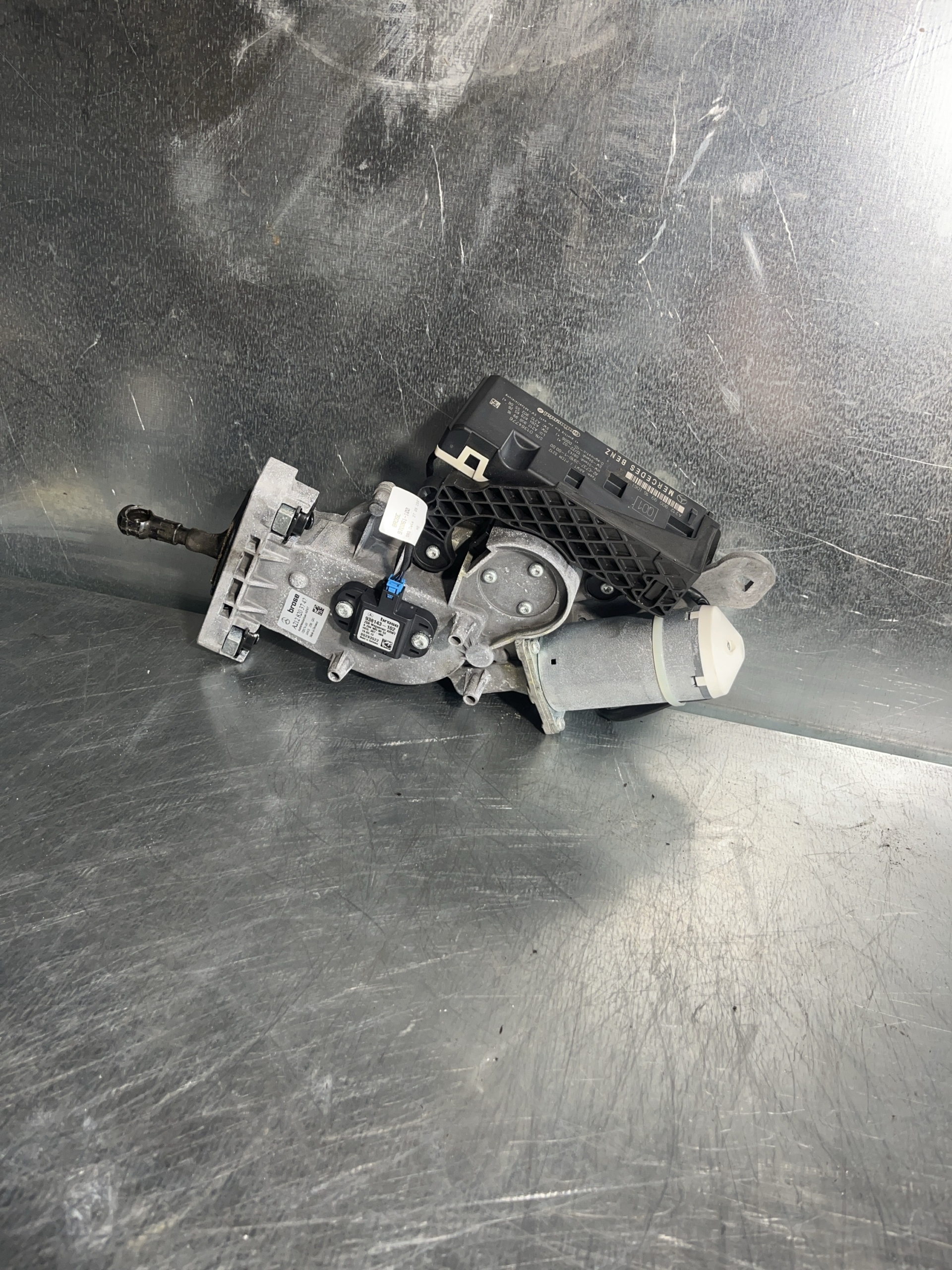 Mercedes W212 Heckklappenmotor - OEM A2128003742