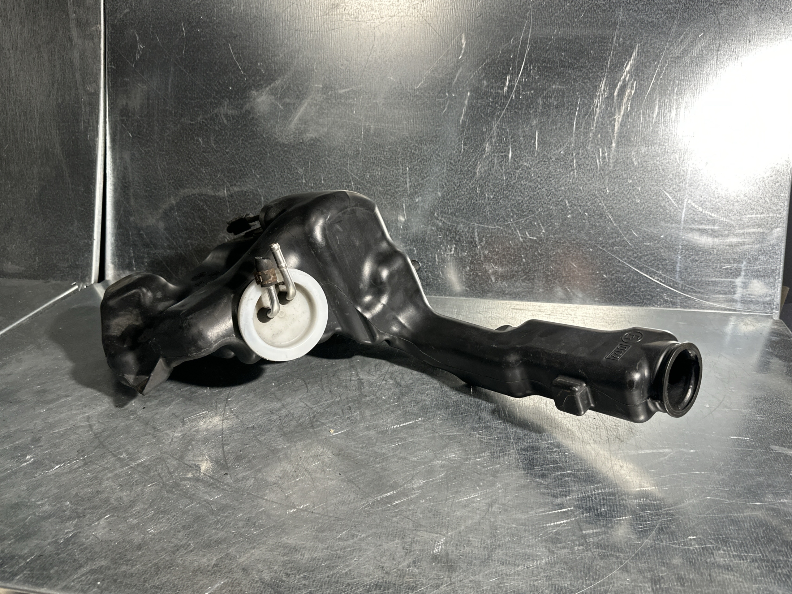 Wischwasserbehälter Mercedes W204 -OEM A2048602060