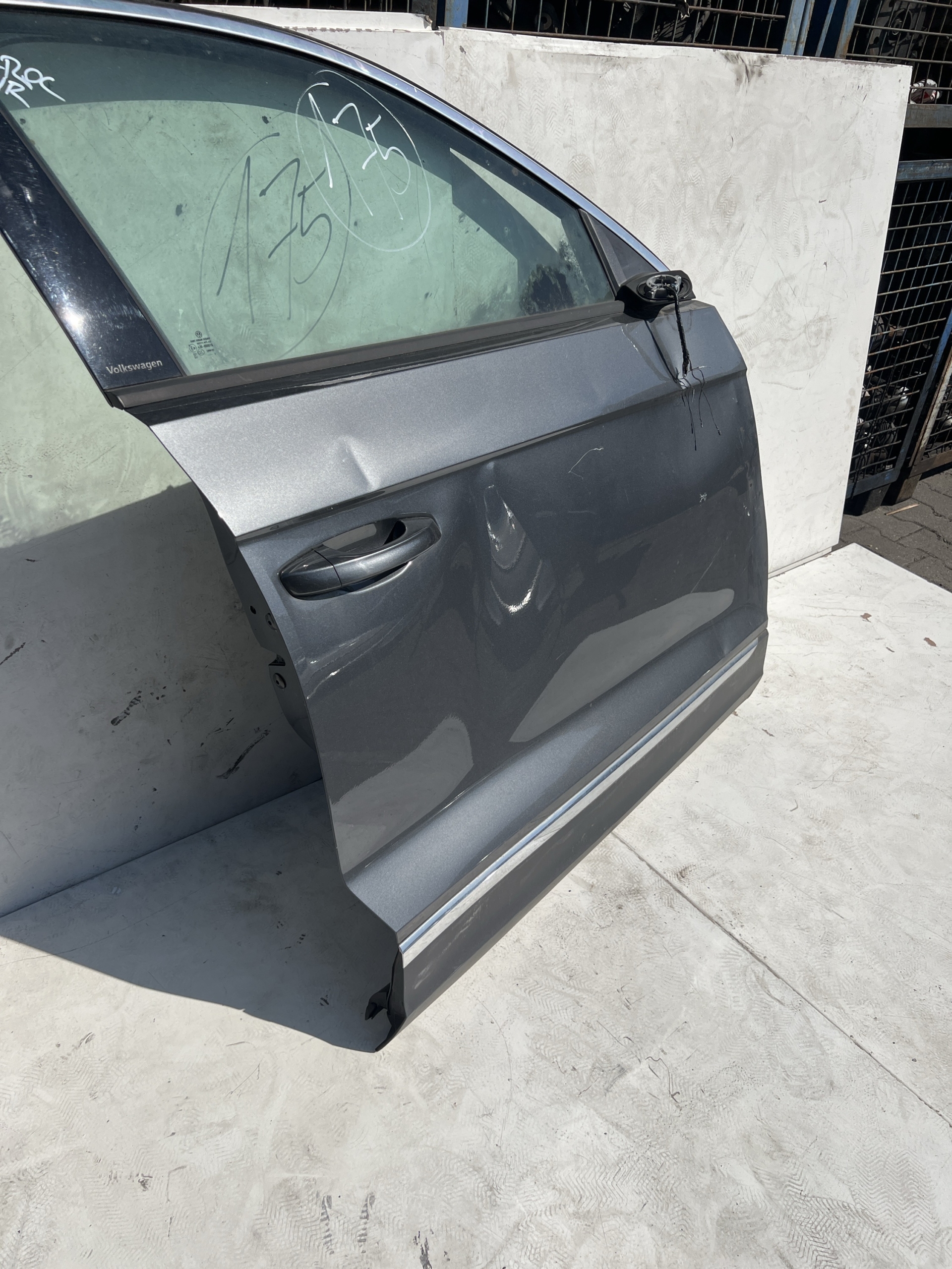 VW T-ROC Tür vorne rechts KOMPLETT Bastler – Bild 2