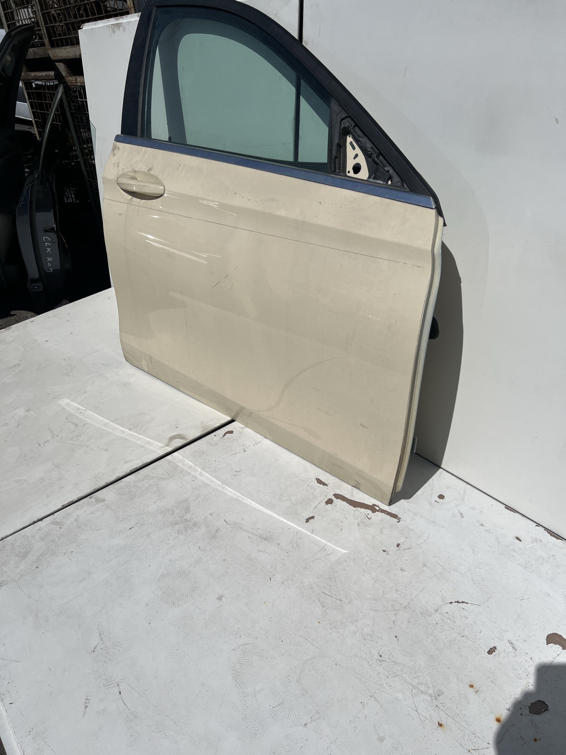 Mercedes W213 Tür vorne rechts Komplett Taxi – Bild 2