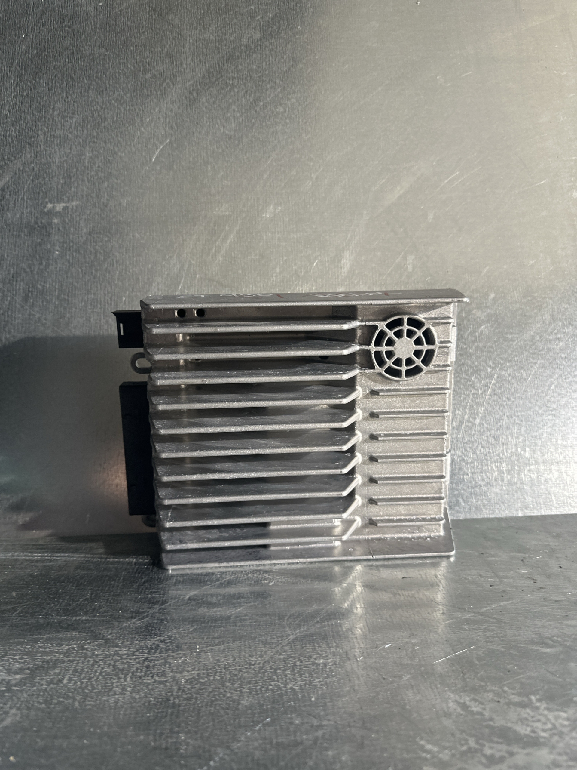 Verstärker Amplifier Mercedes W204 W212 -OEM A2048709194 – Bild 2