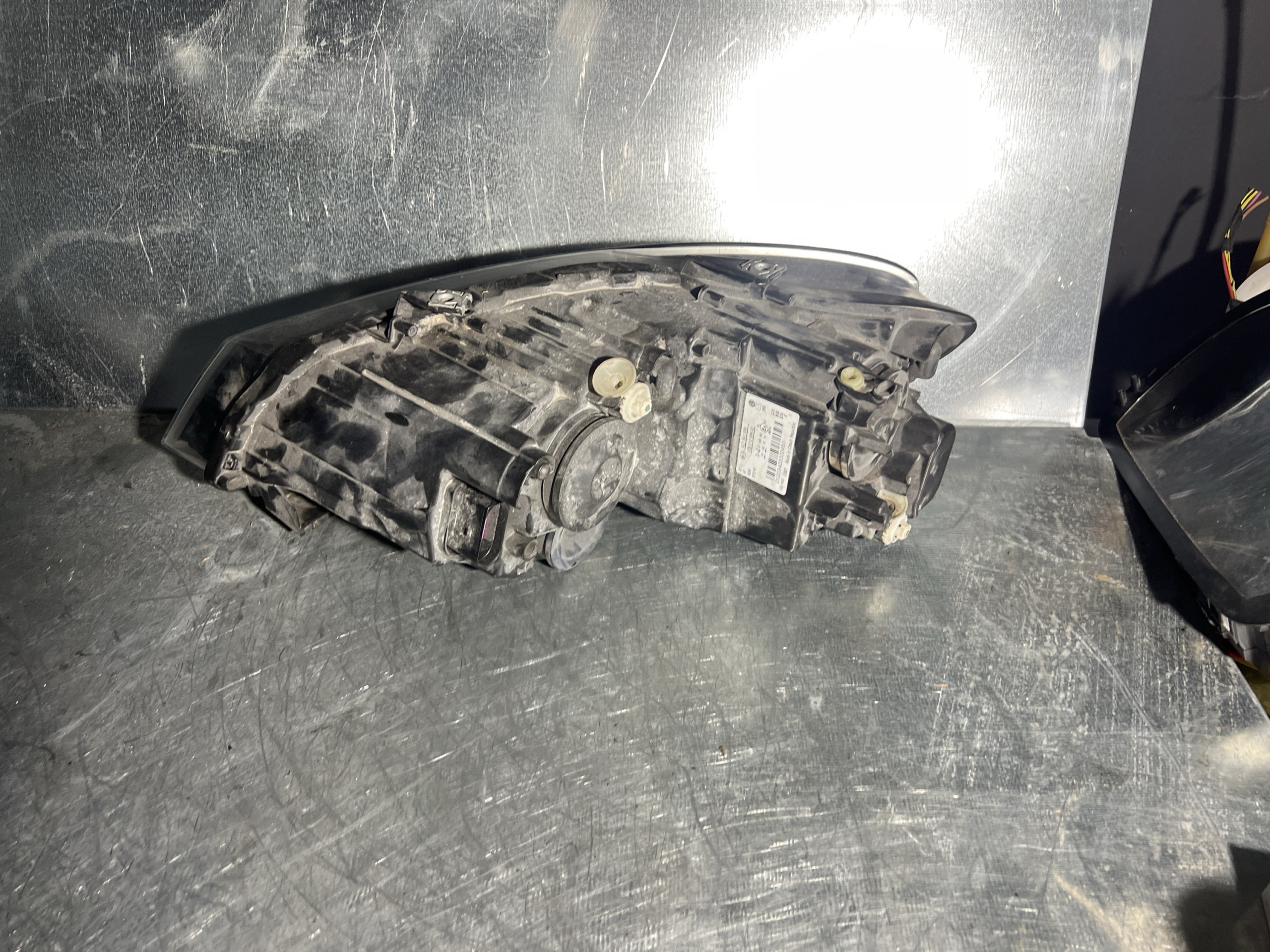 VW POLO 6C Scheinwerfer links Halogen 6C1941005 – Bild 2