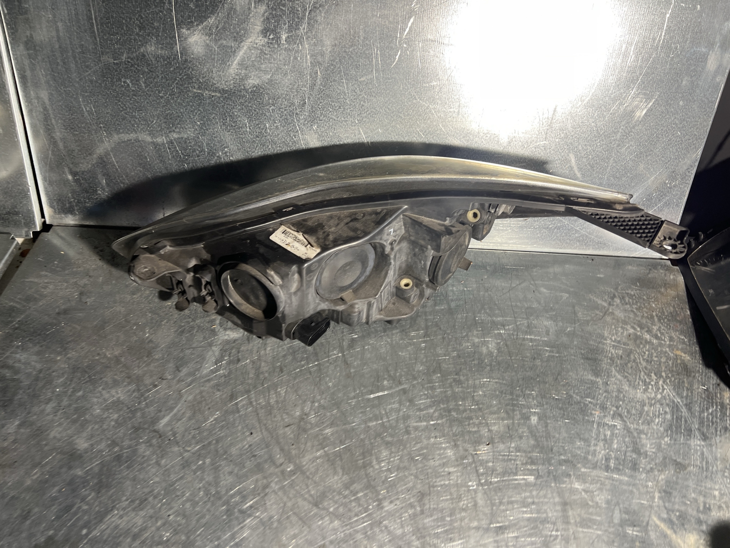 Ford Focus MK3 Front scheinwerfer rechts Halogen – Bild 2