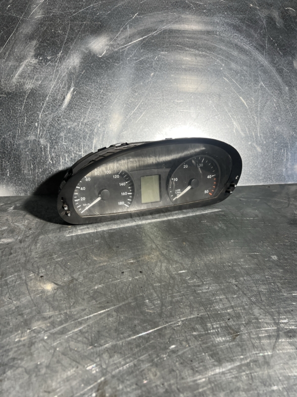 Mercedes W906 Sprinter Tacho Kombiinstrument A9069002200