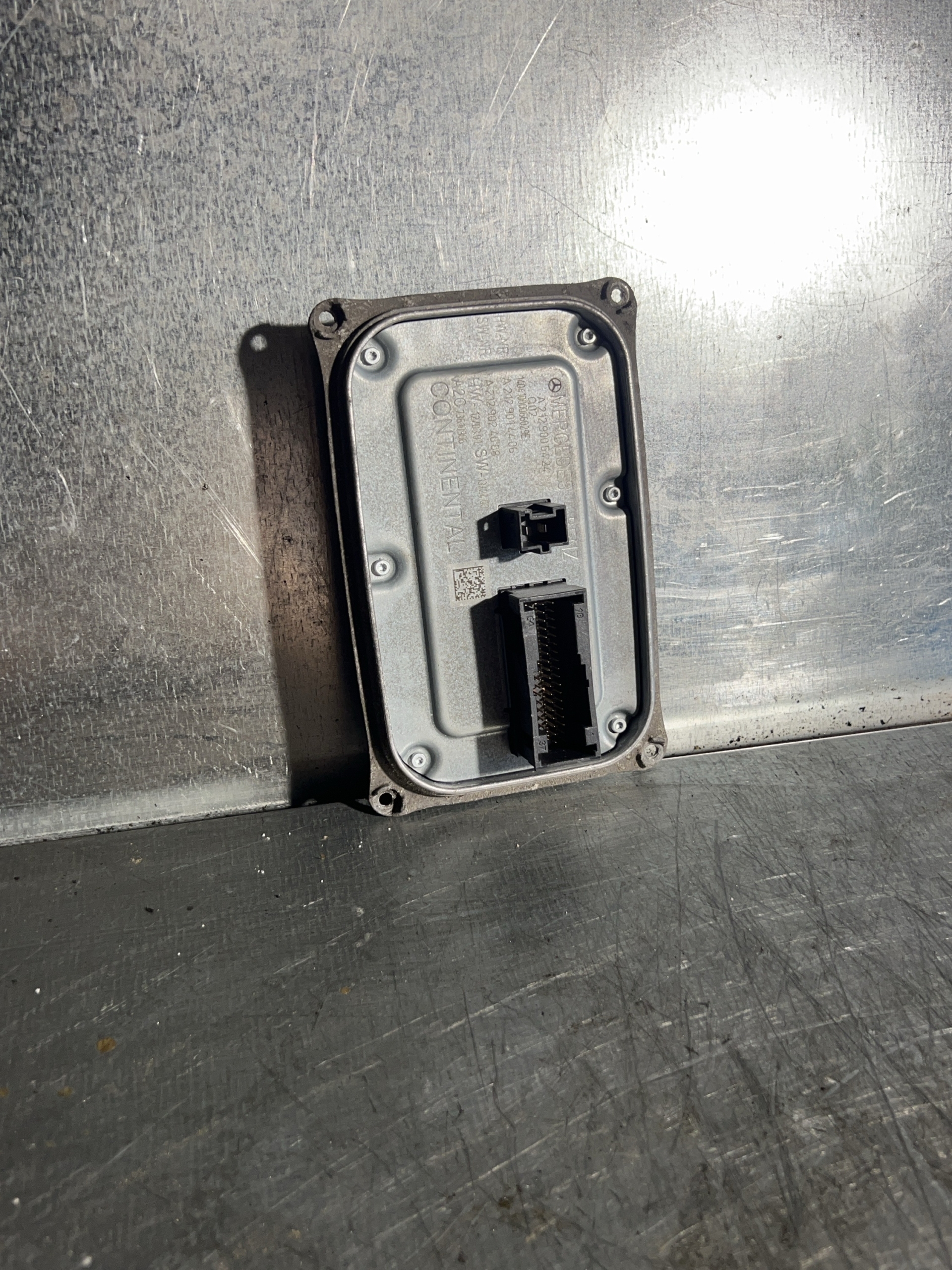 Mercedes W212 ILS LED Steurgerät - A2129005424