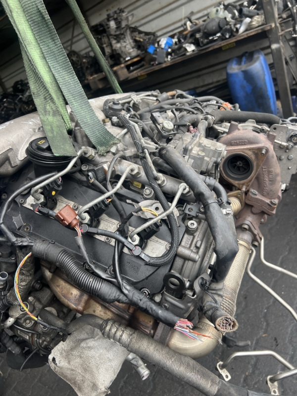 ( 147.130km ) AUDI A4 A5 A6 2.7 TDI CGK MOTOR Komplett – Bild 3