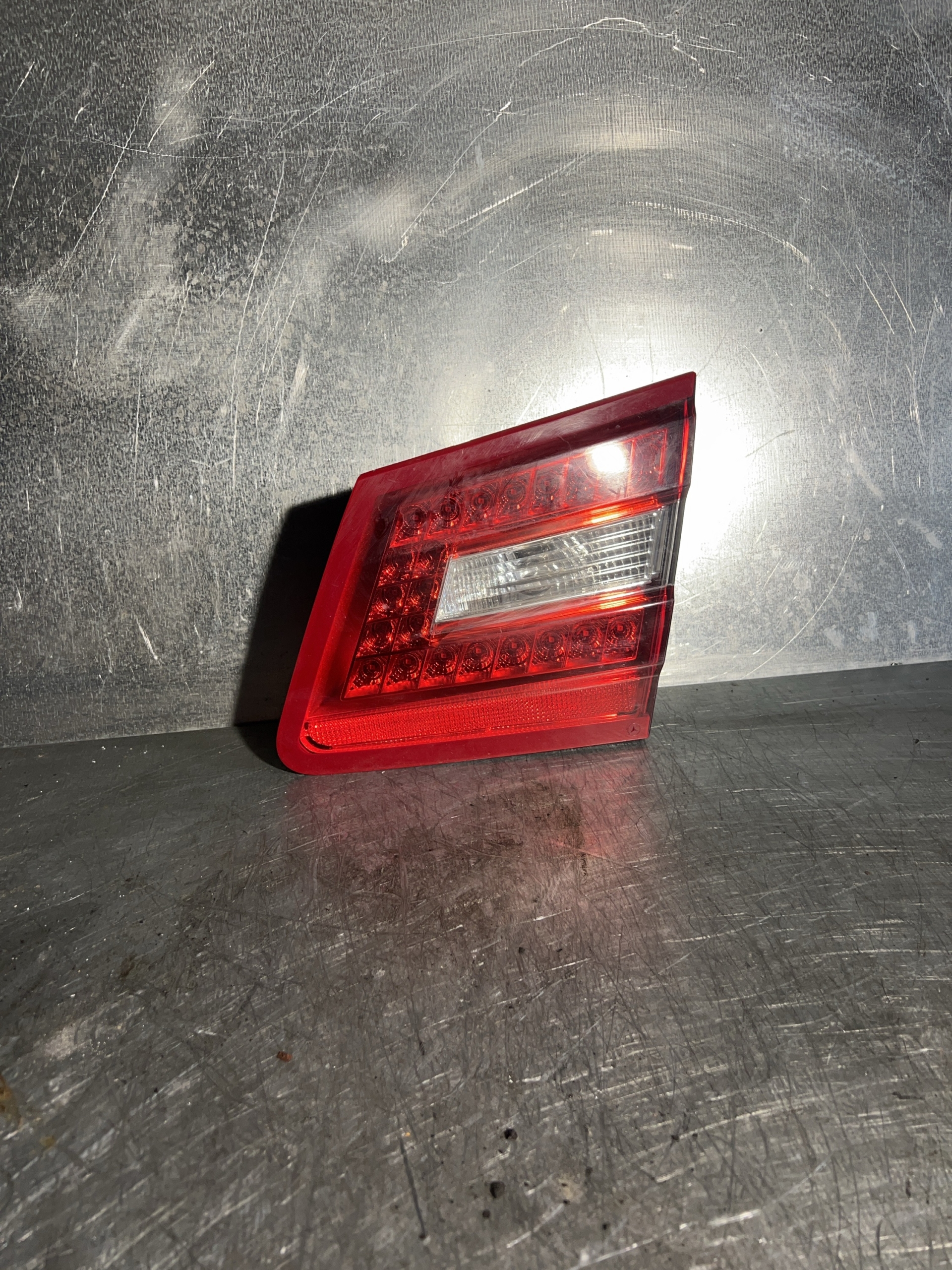 Mercedes W212 Kombi Rückleuchte rechts innen a2128201064