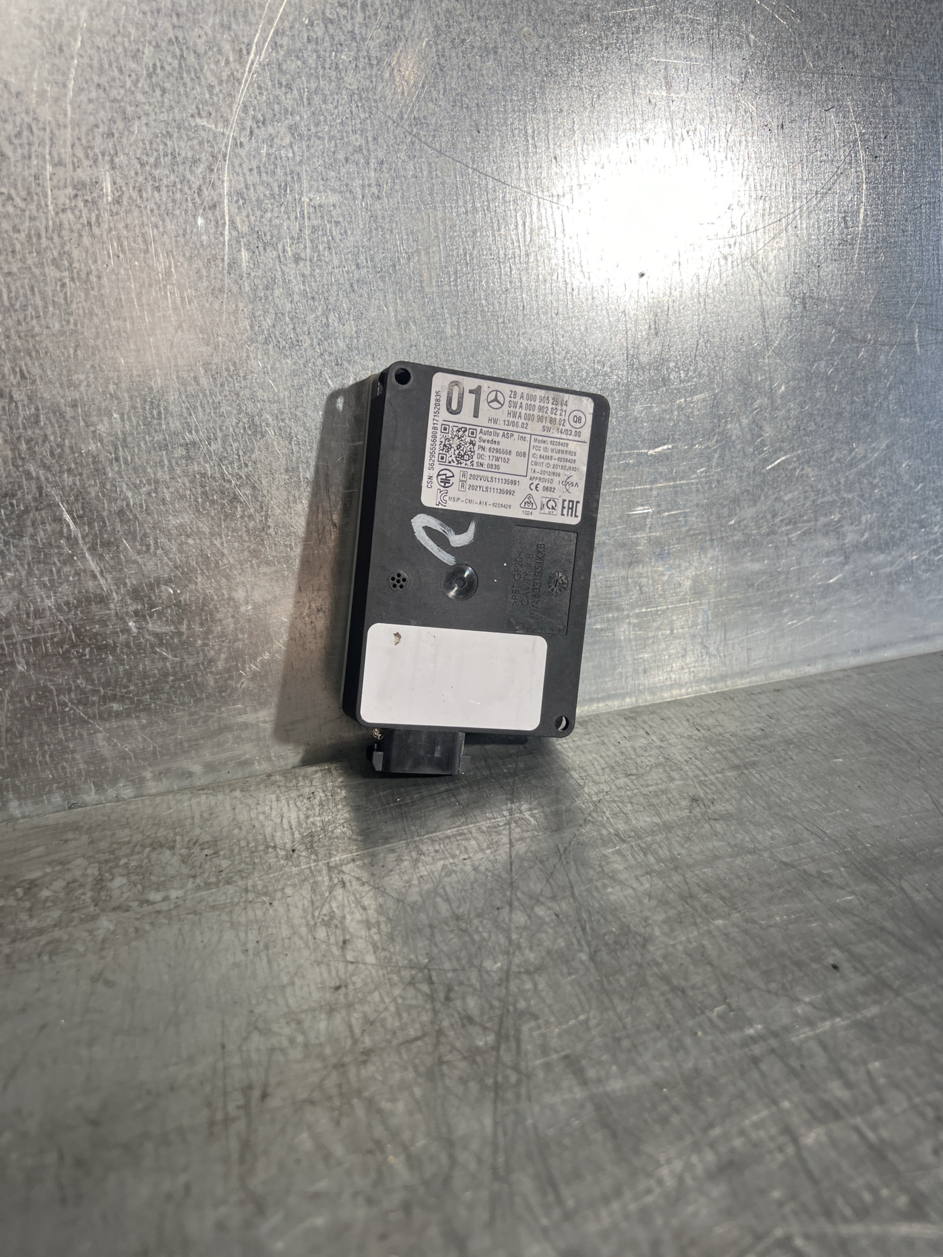 Mercedes W207 W212 Radarsensor A0009052504