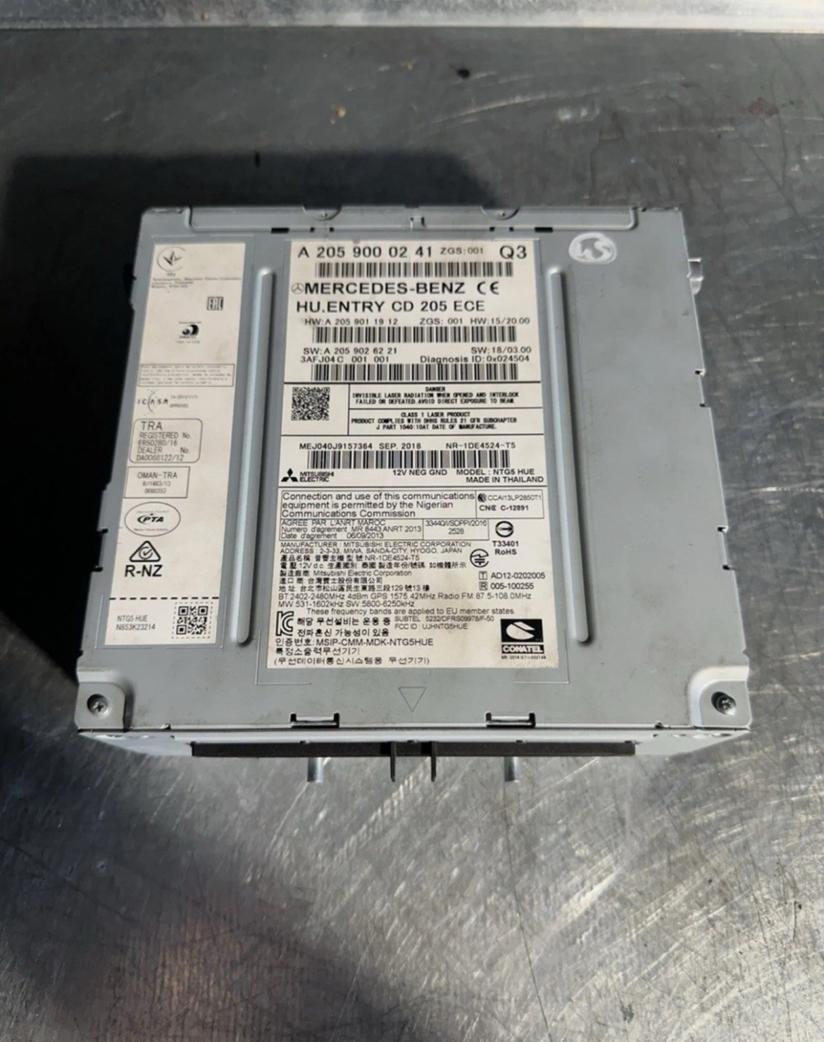 Navirechner Navigationsmodul Mercedes Benz C-Klasse W205 -OEM A2059000241 – Bild 2