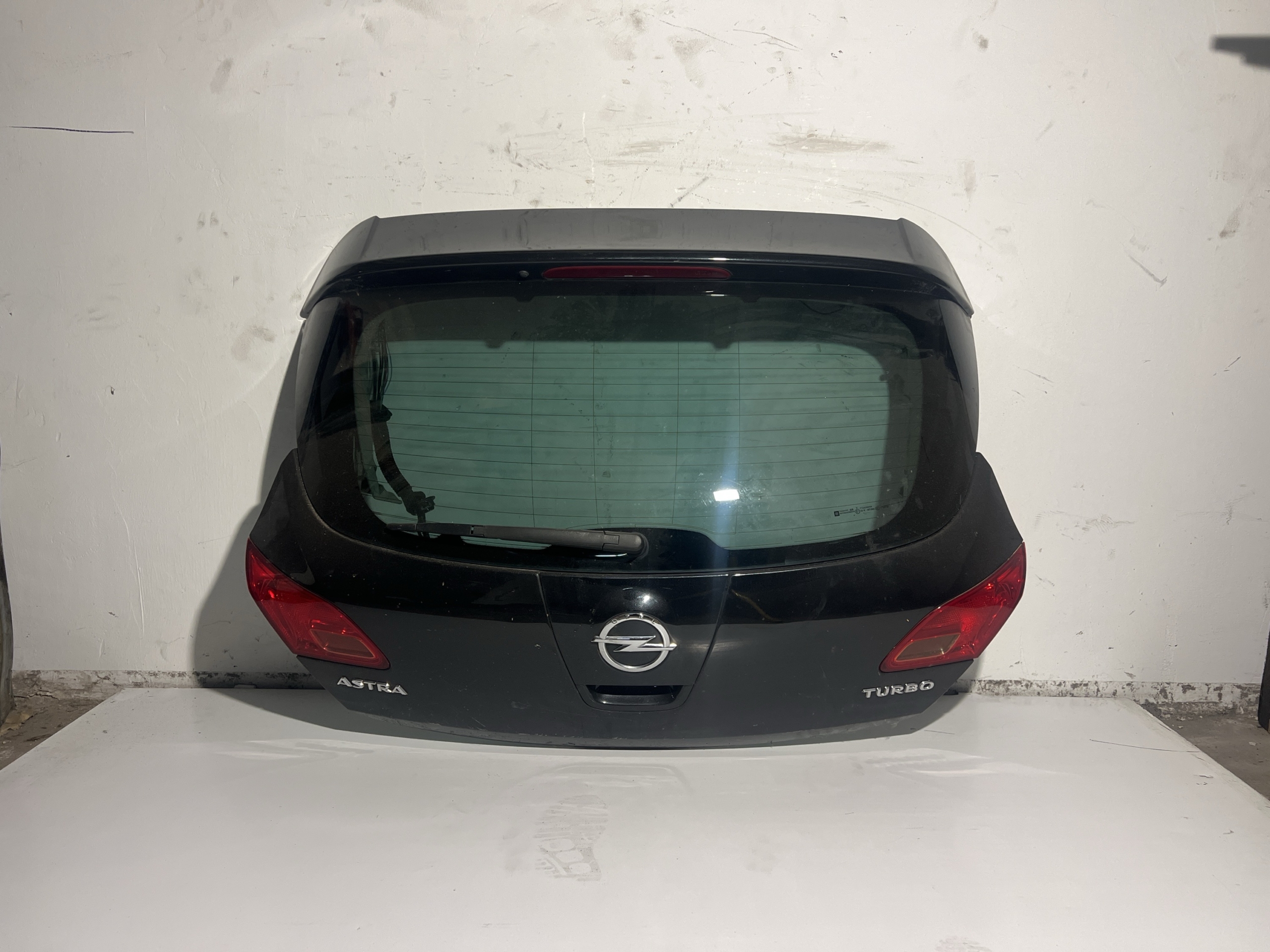 Opel Astra J Heckklappe Komplett Schwarz Limo