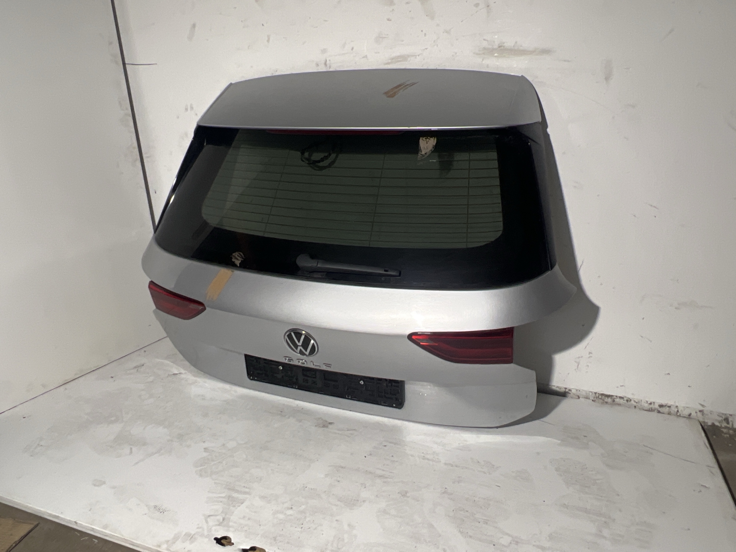 VW GOLF VIII 8 KOMBI Heckklappe KOMPLETT Silber