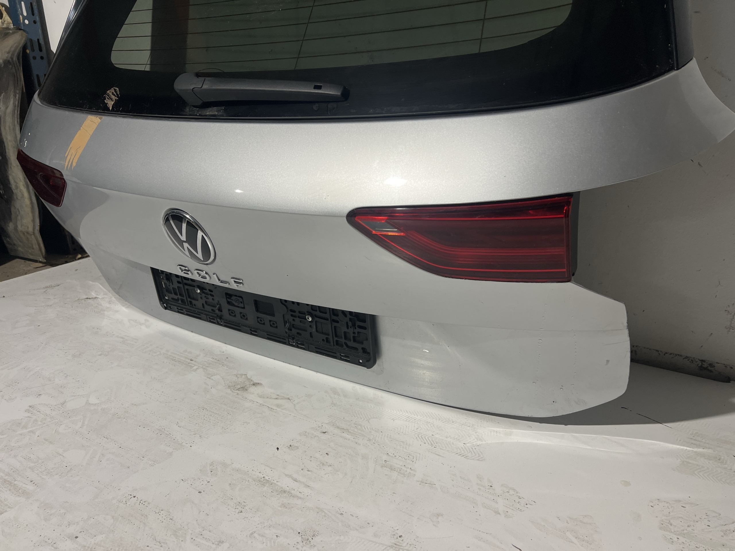 VW GOLF VIII 8 KOMBI Heckklappe KOMPLETT Silber – Bild 4