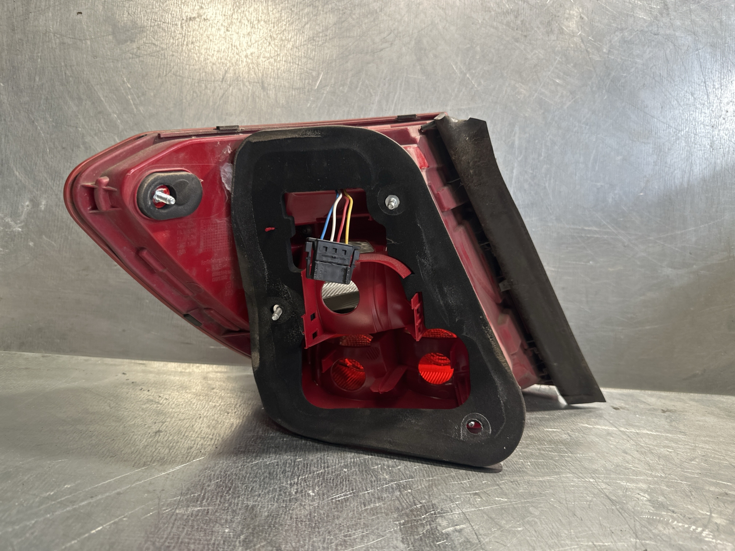 Mercedes W204 MOPF Rückleuchte Rechts Kombi 2048204764 – Bild 2