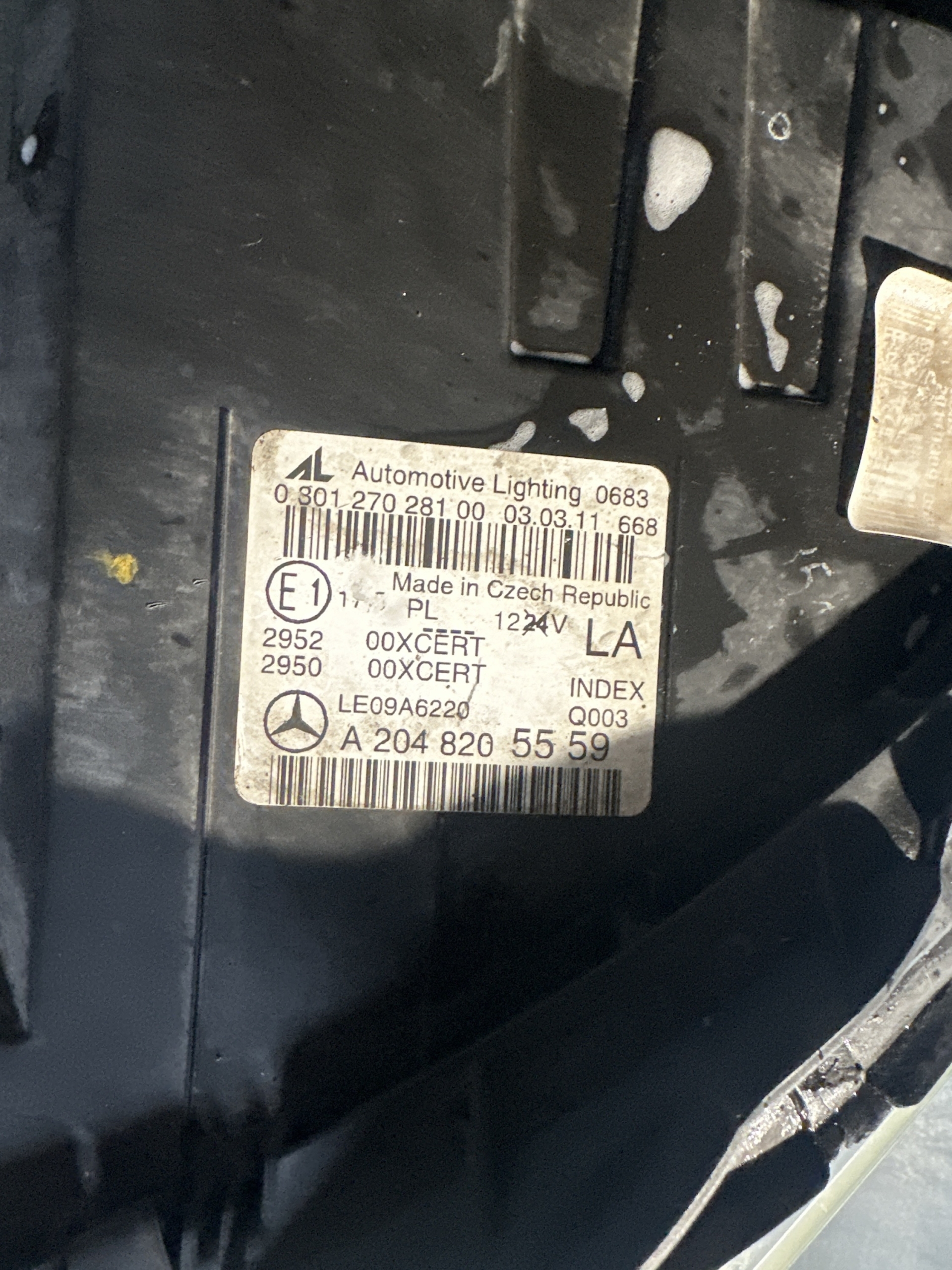 Mercedes W204 MOPF Scheinwerfer Links A2048205559 – Bild 4