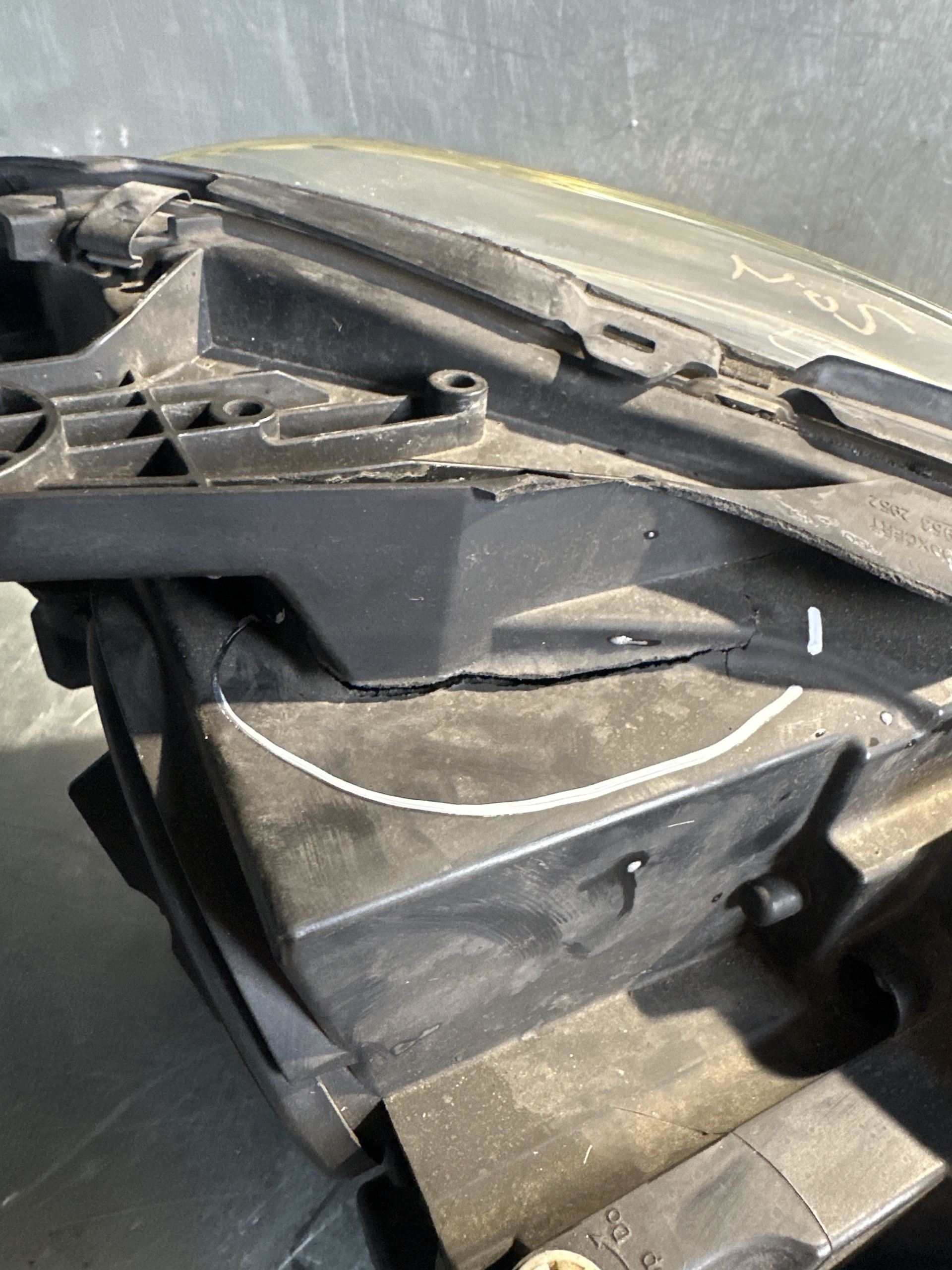 Mercedes W204 MOPF Scheinwerfer Links A2048205559 – Bild 5