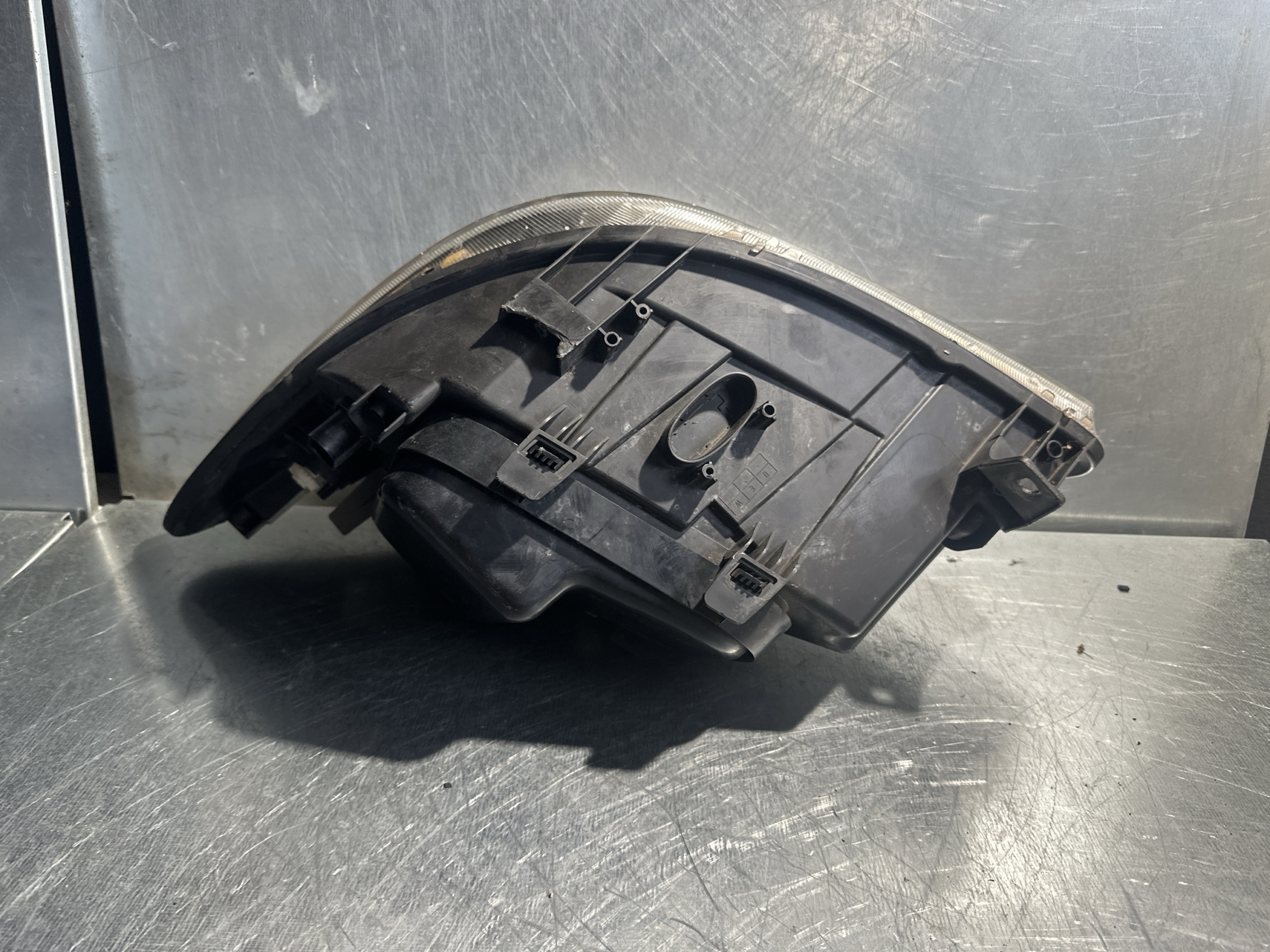 Mercedes W906 Sprinter Scheinwerfer Rechts A9068200261 – Bild 2