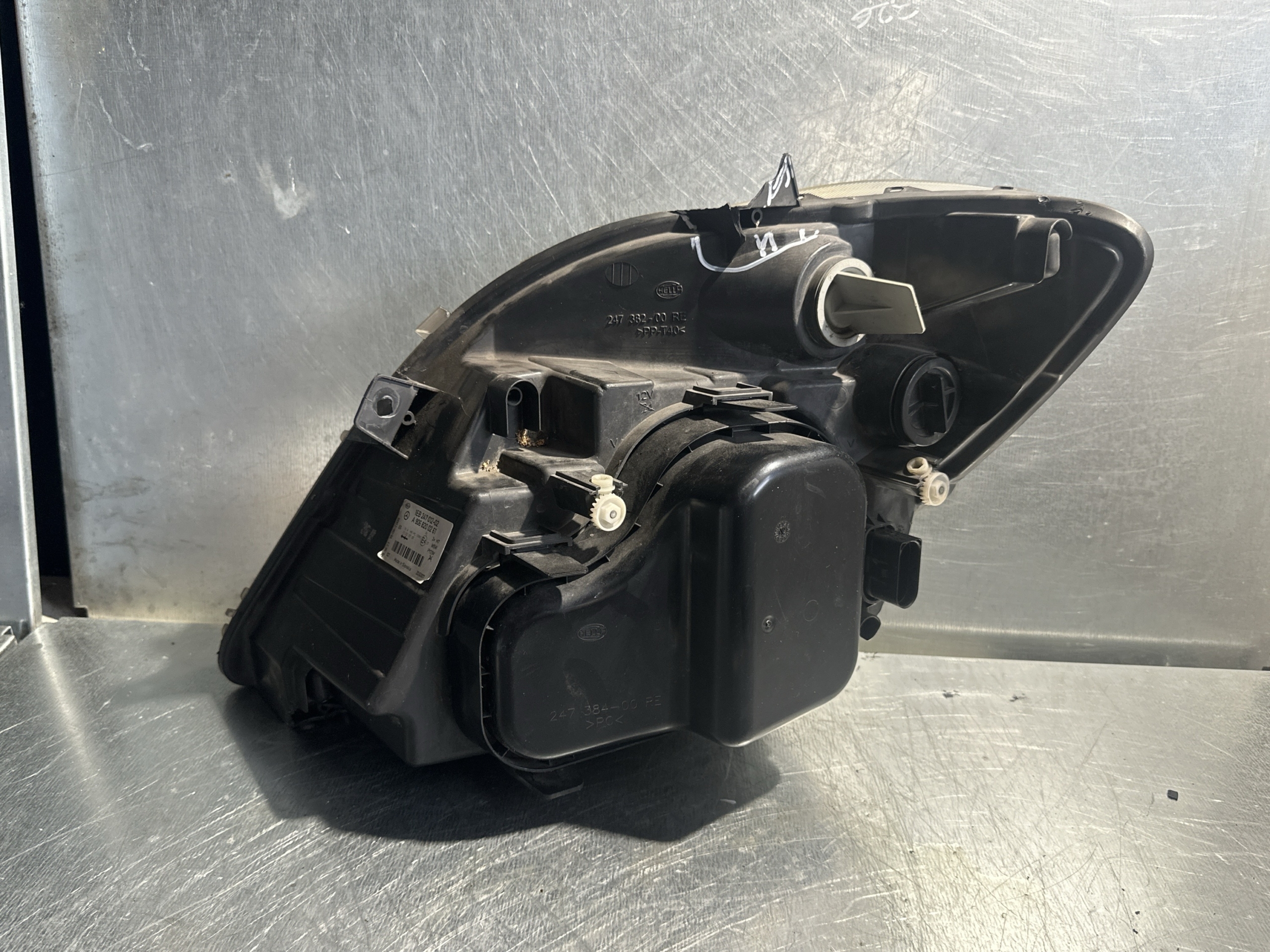 Mercedes W906 Sprinter Scheinwerfer Rechts A9068200261 – Bild 3